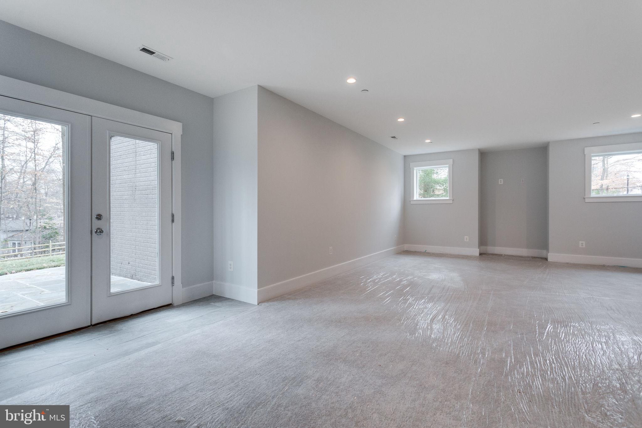 CHARRED OAK ESTATES - Residential