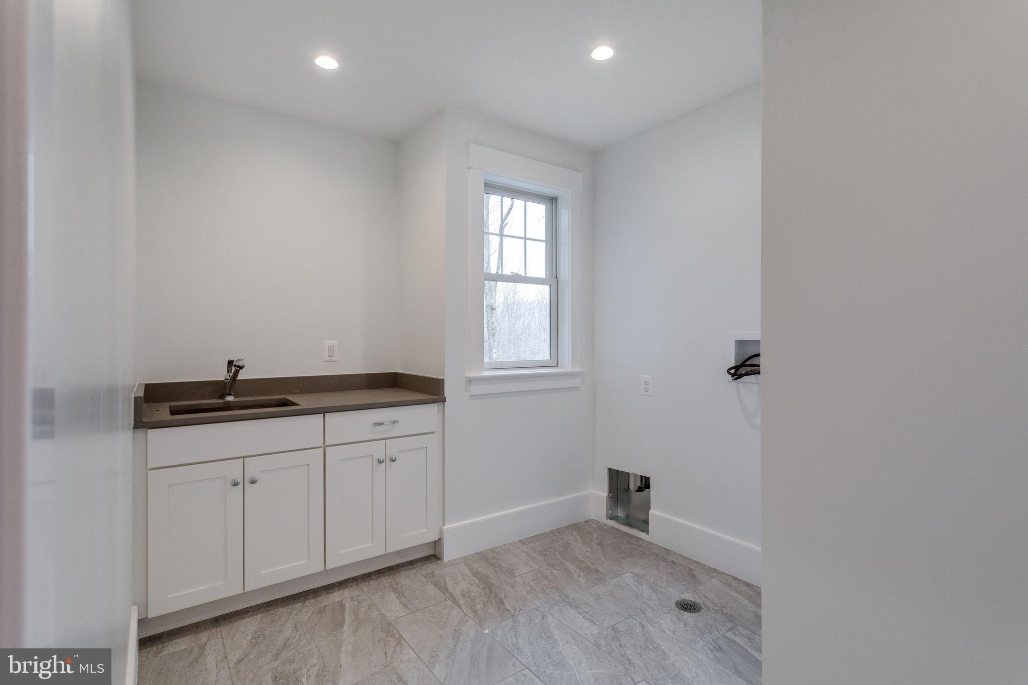 CHARRED OAK ESTATES - Residential