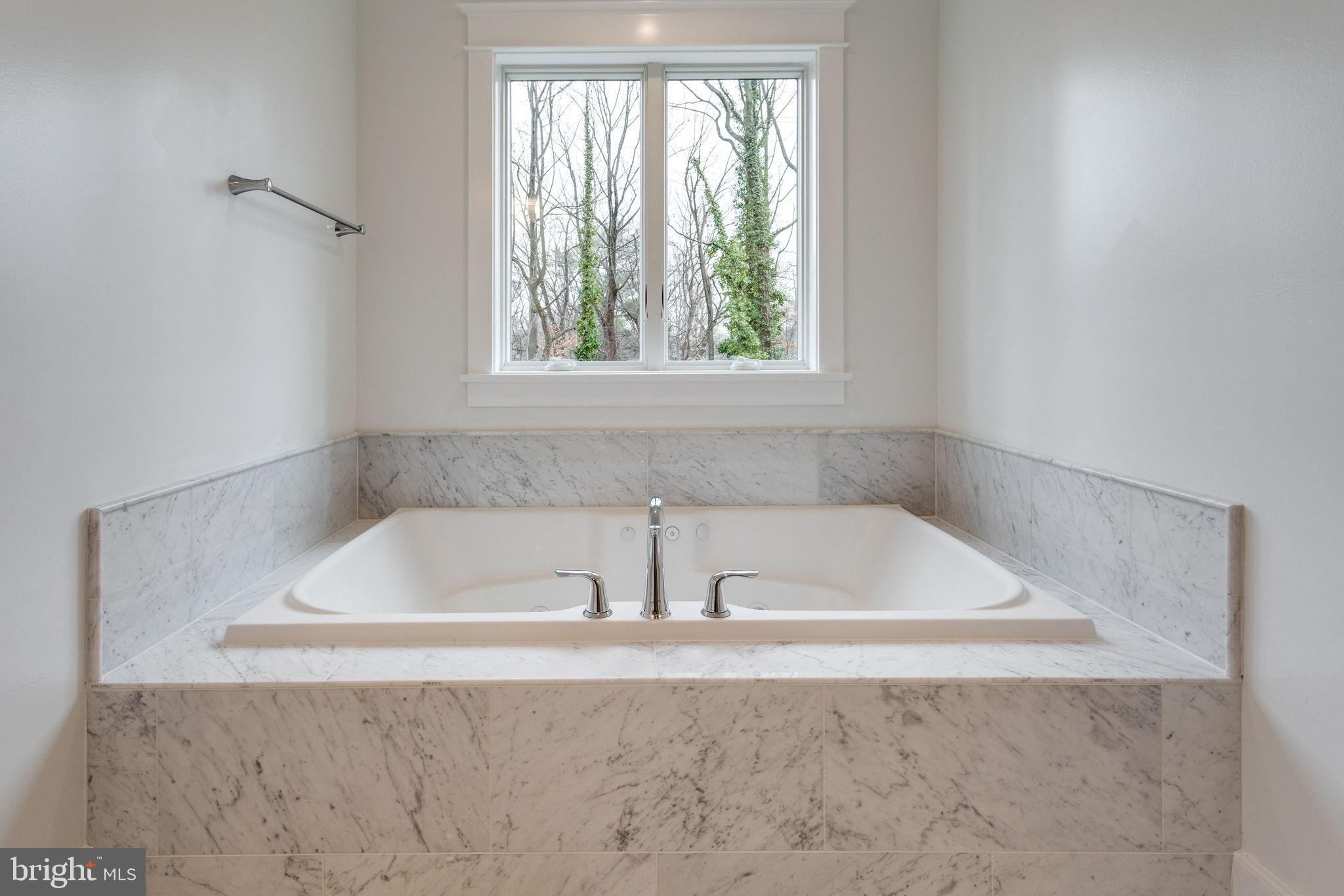 CHARRED OAK ESTATES - Residential