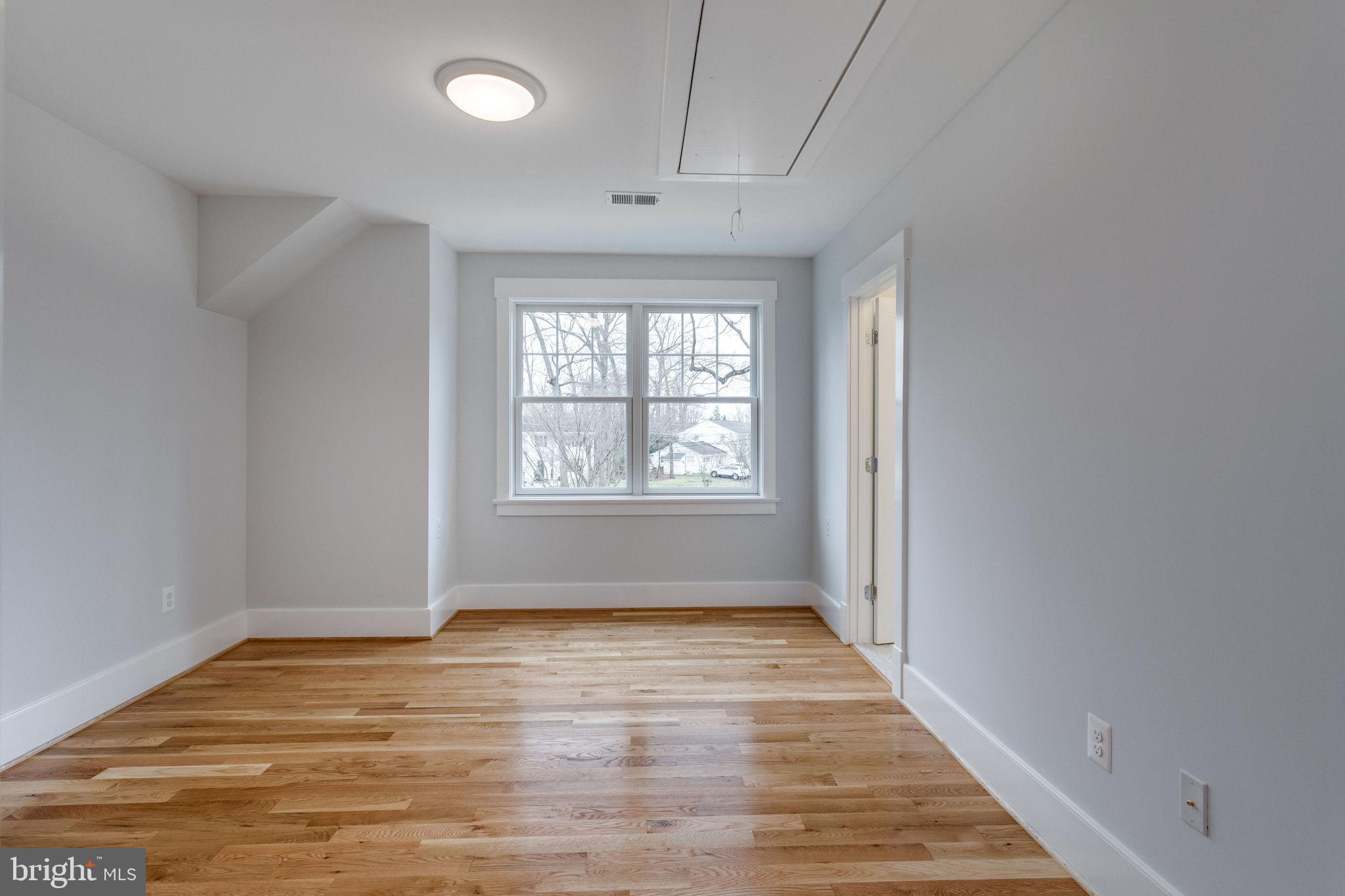 CHARRED OAK ESTATES - Residential