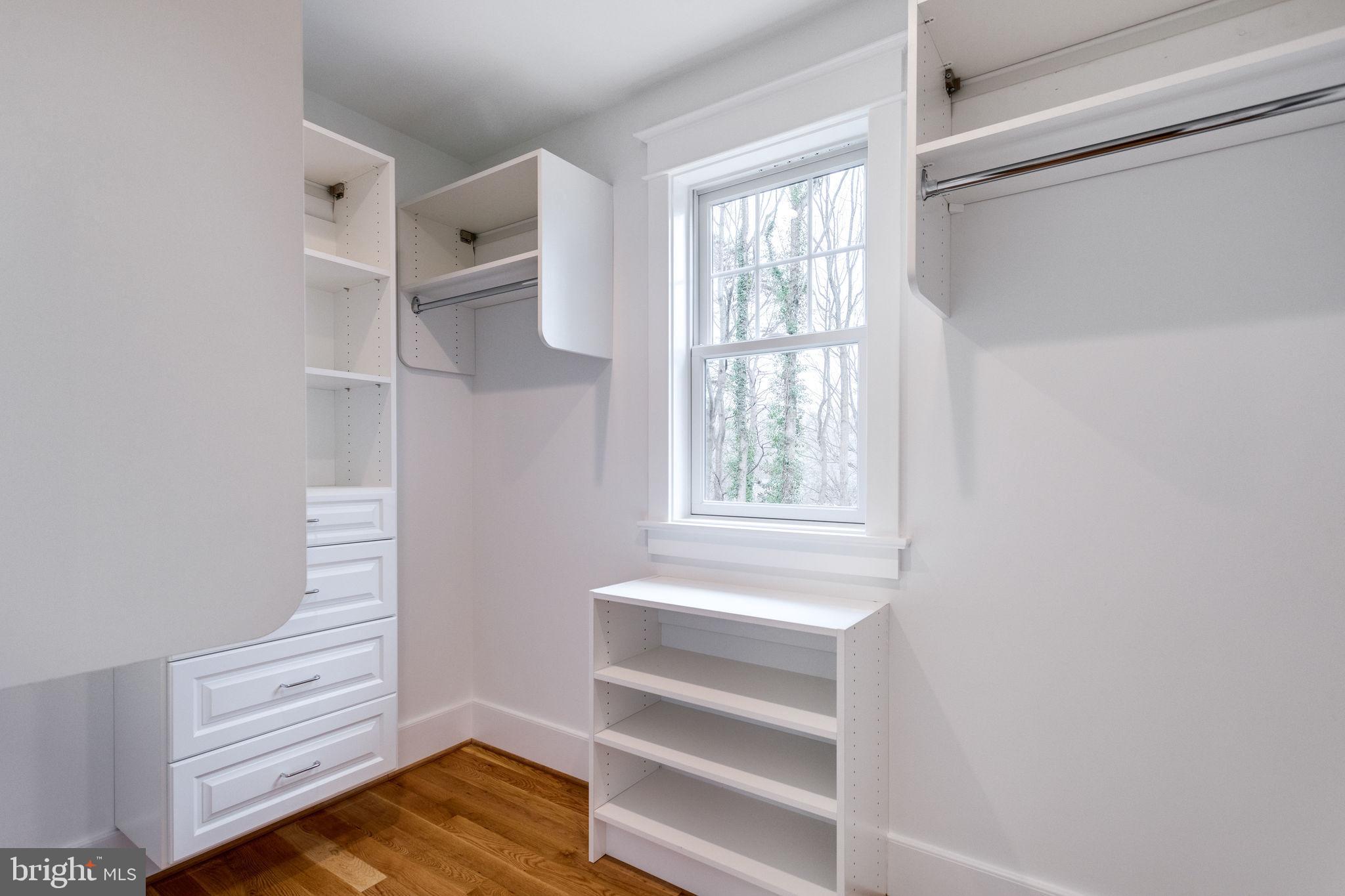 CHARRED OAK ESTATES - Residential