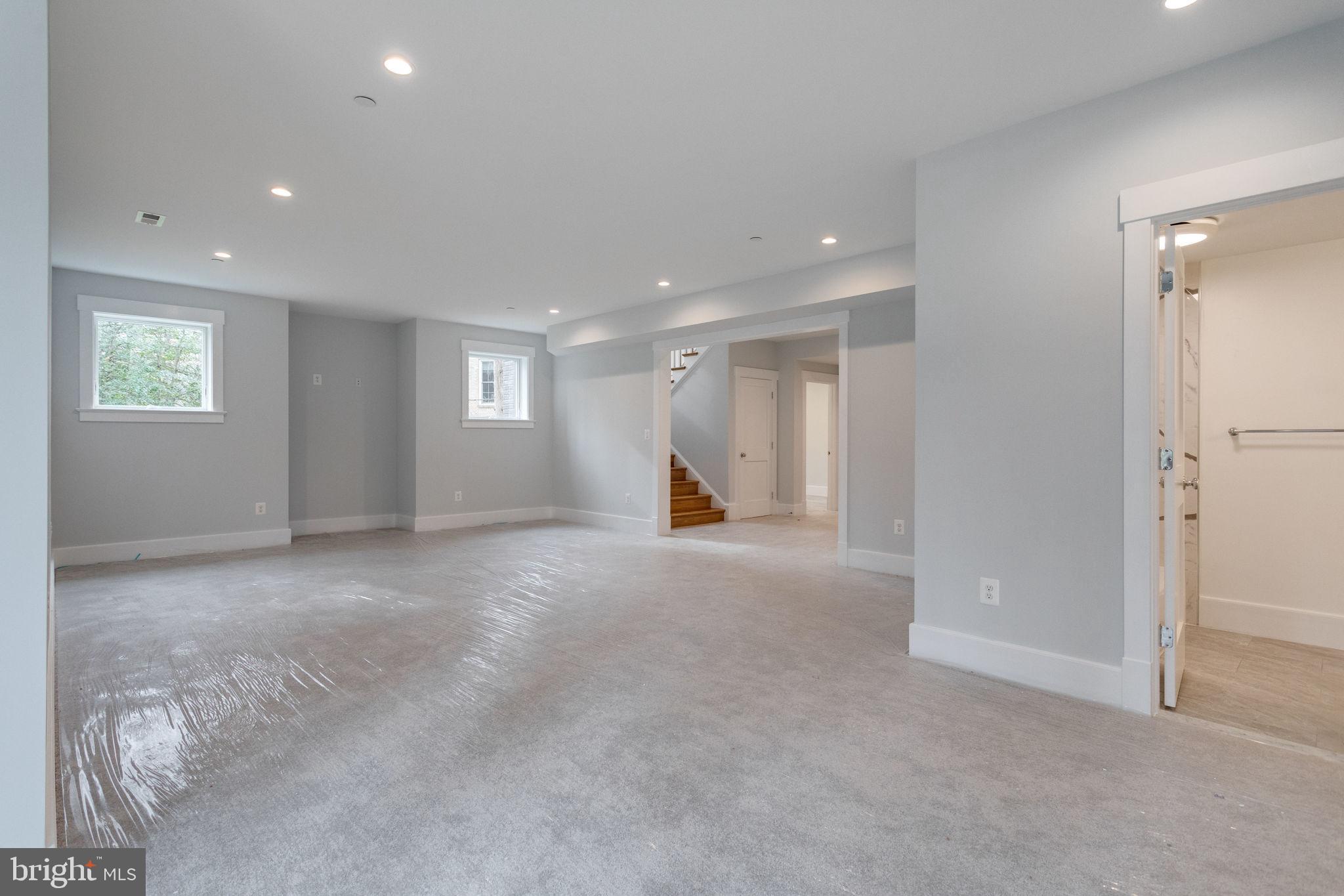 CHARRED OAK ESTATES - Residential