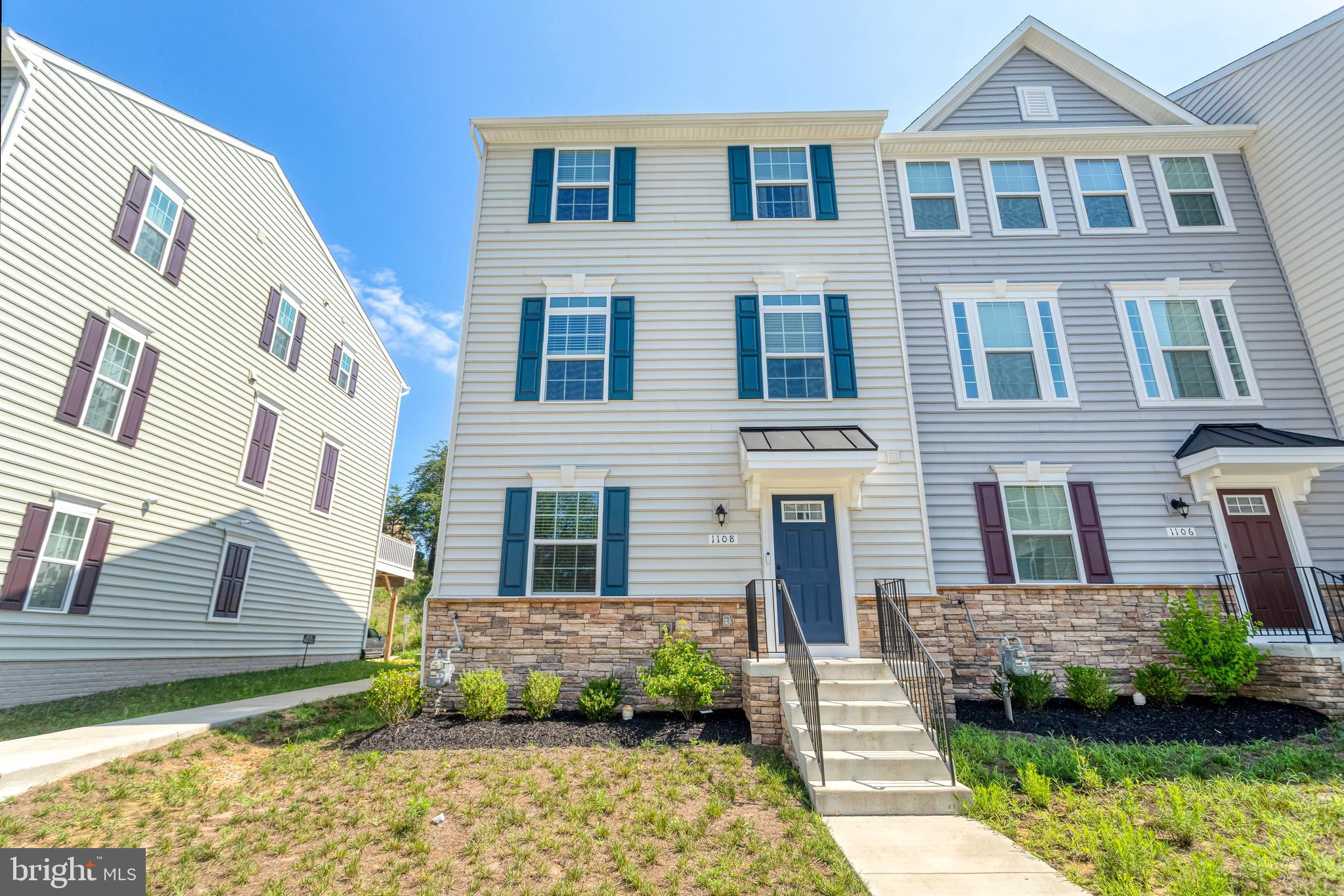 1108 DOVETAIL CIRCLE