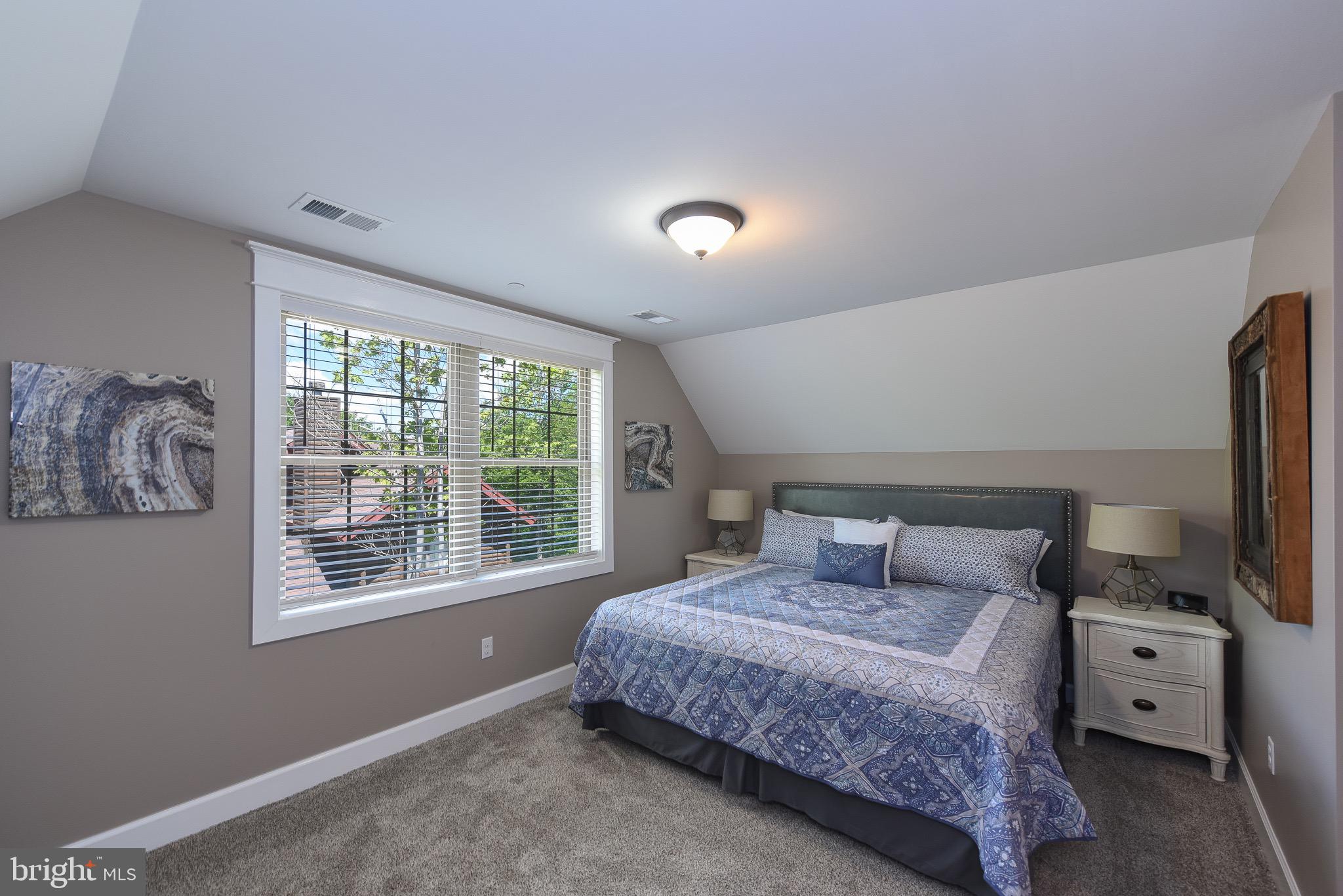 LODESTONE SUB - Residential