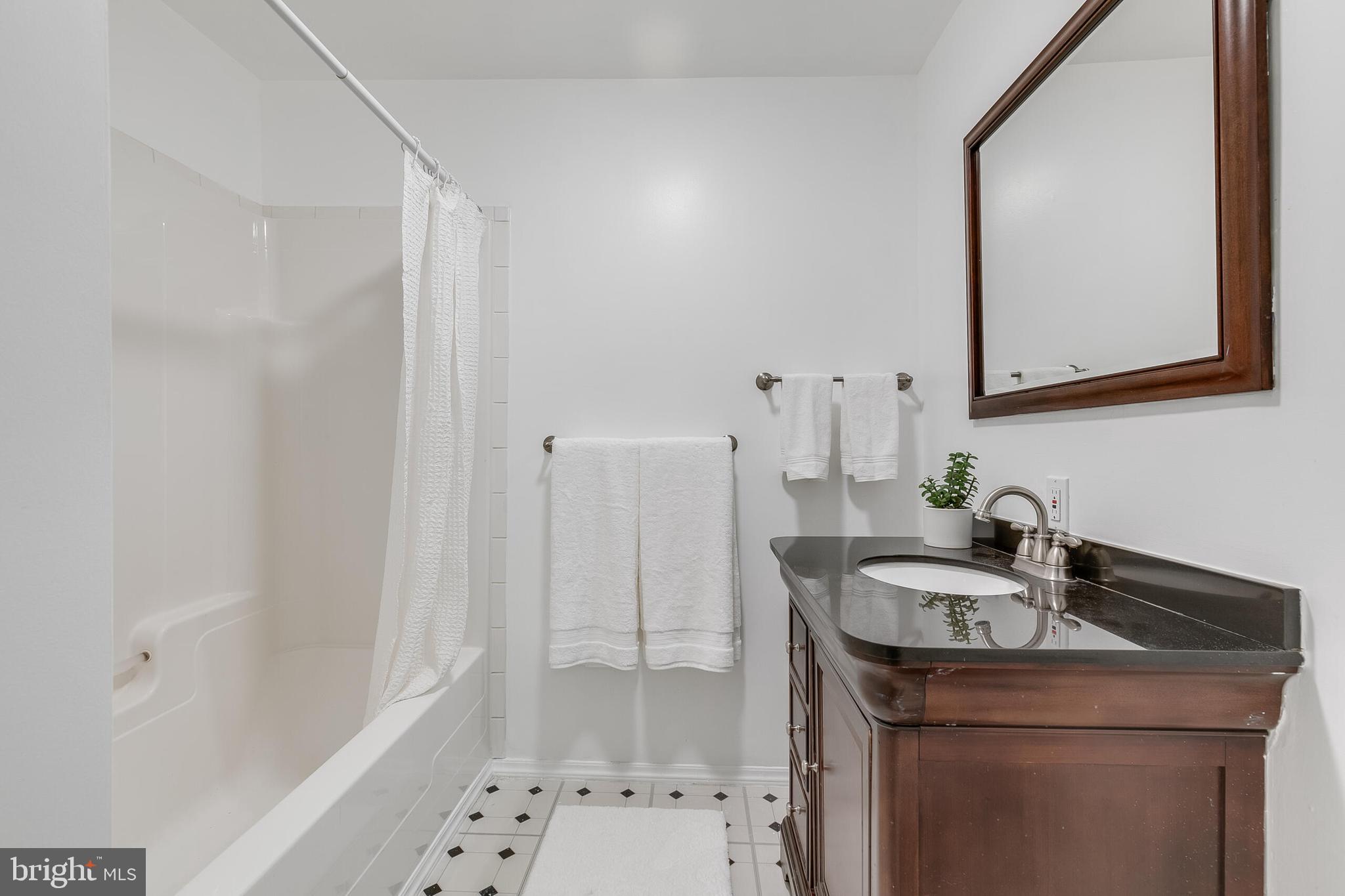 FAIR OAKS ESTATES - Residential