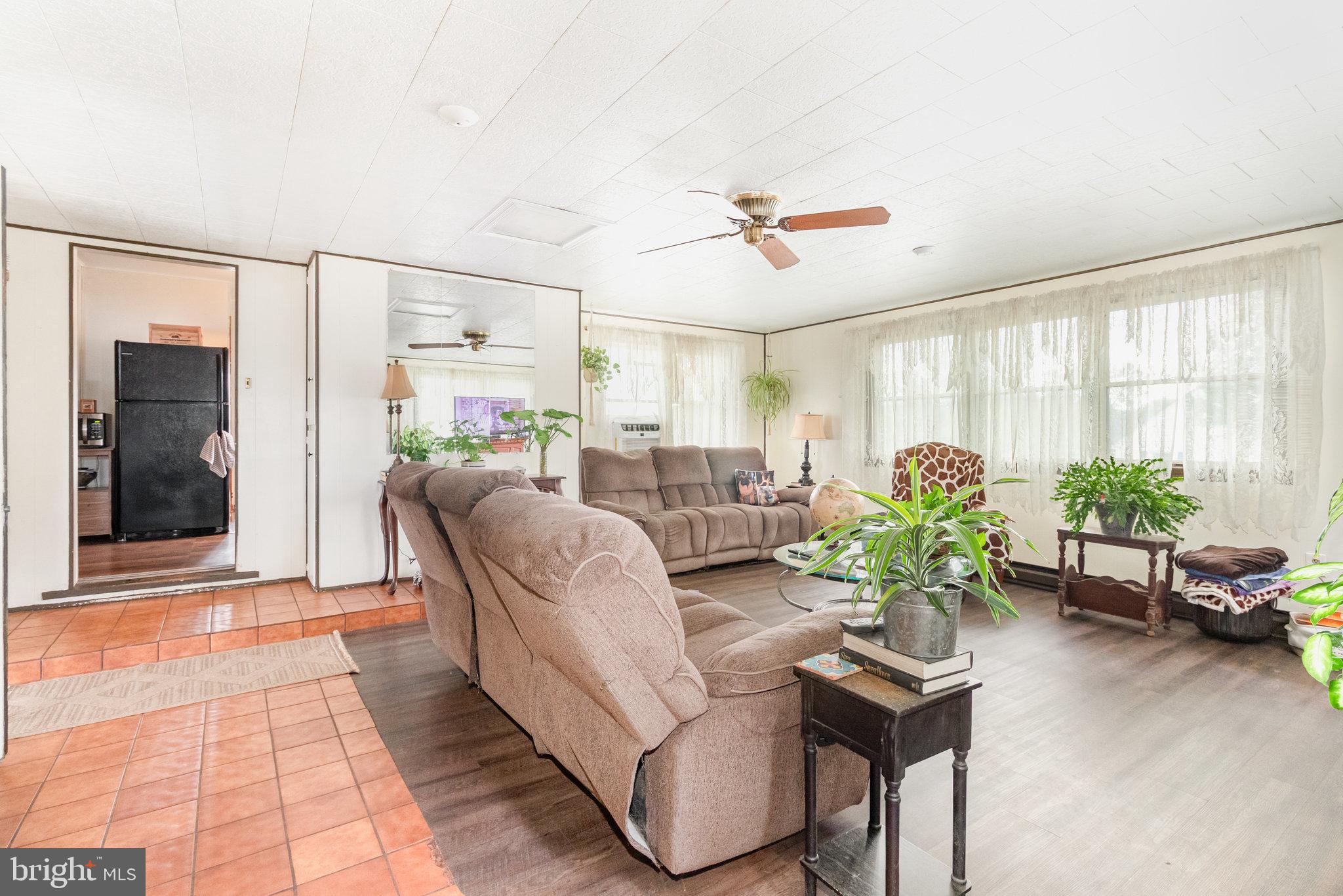 MIDDLETOWN - Residential Income