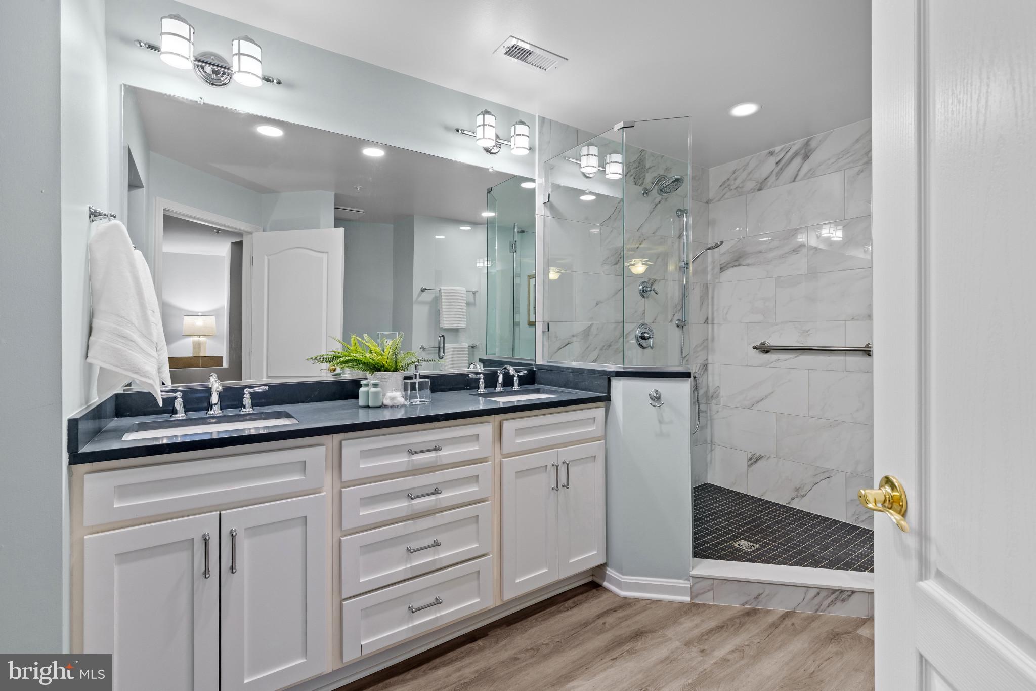 CHESAPEAKE HARBOUR - Residential