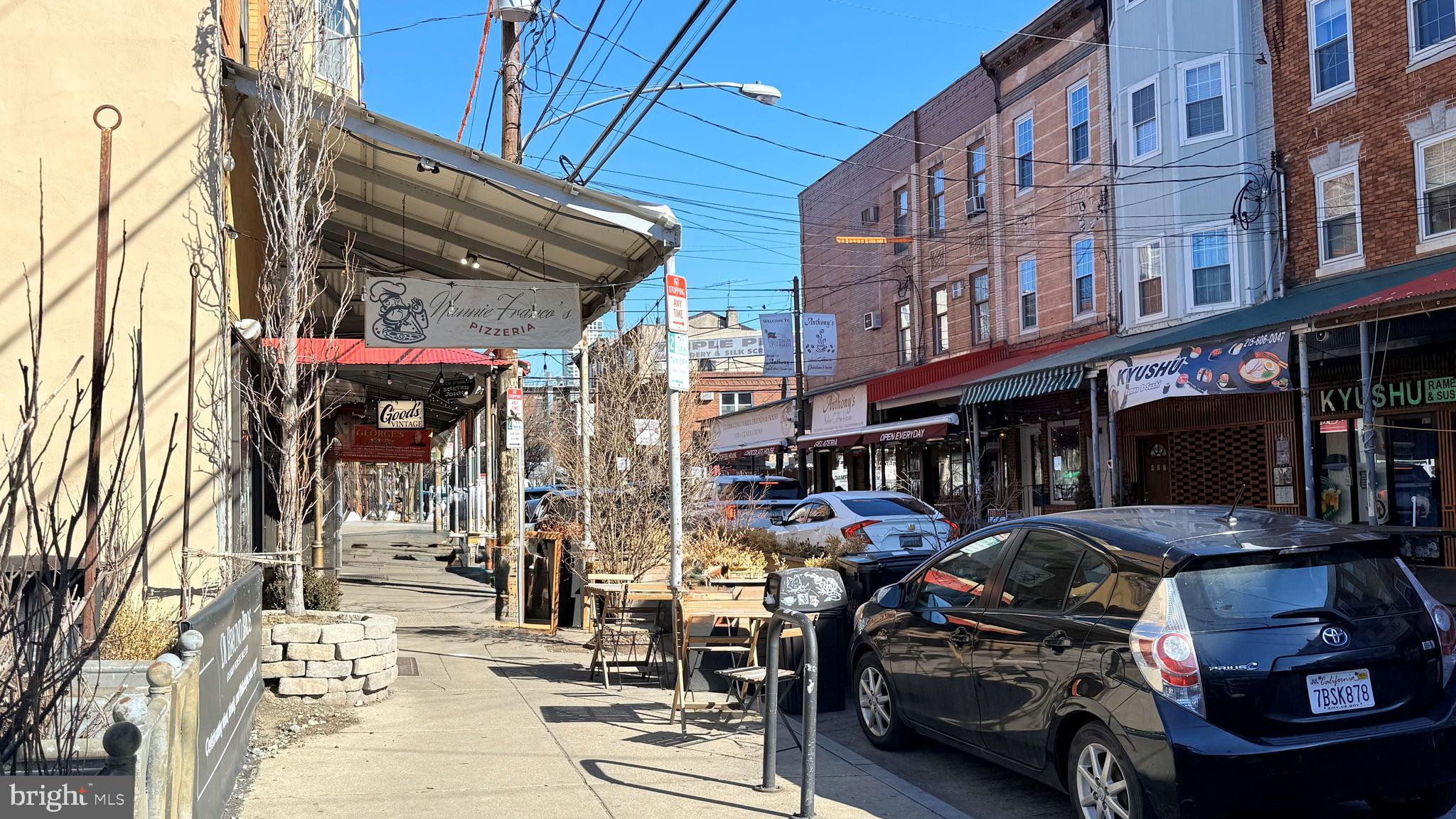 ITALIAN MARKET - Residential
