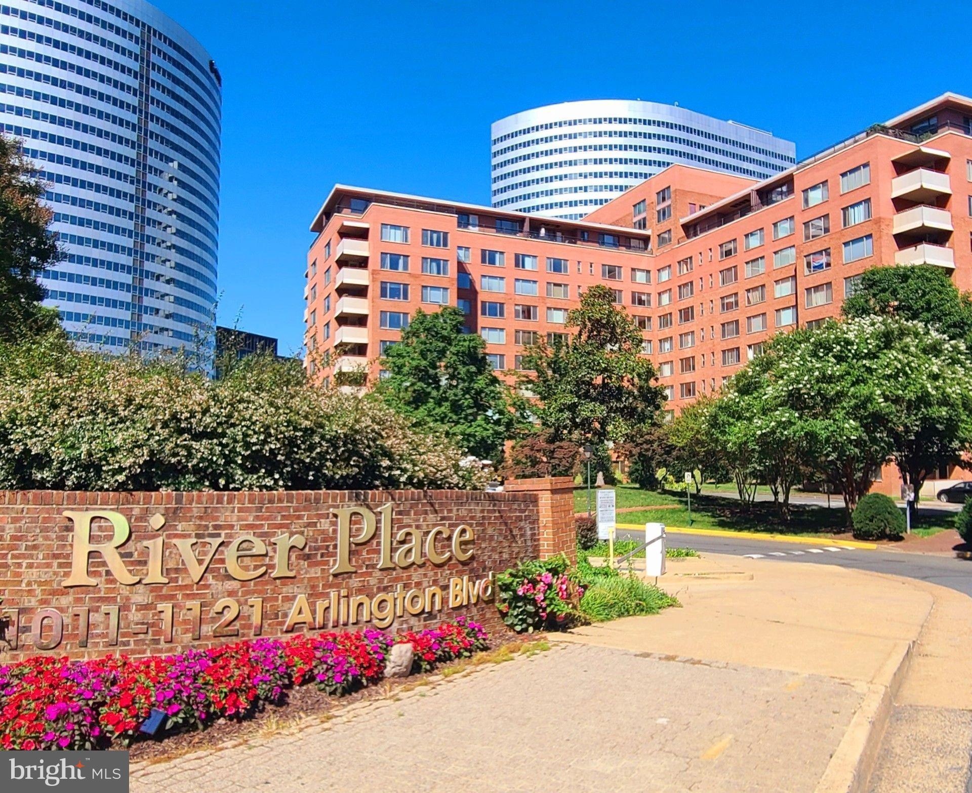 1021 ARLINGTON BOULEVARD 330
