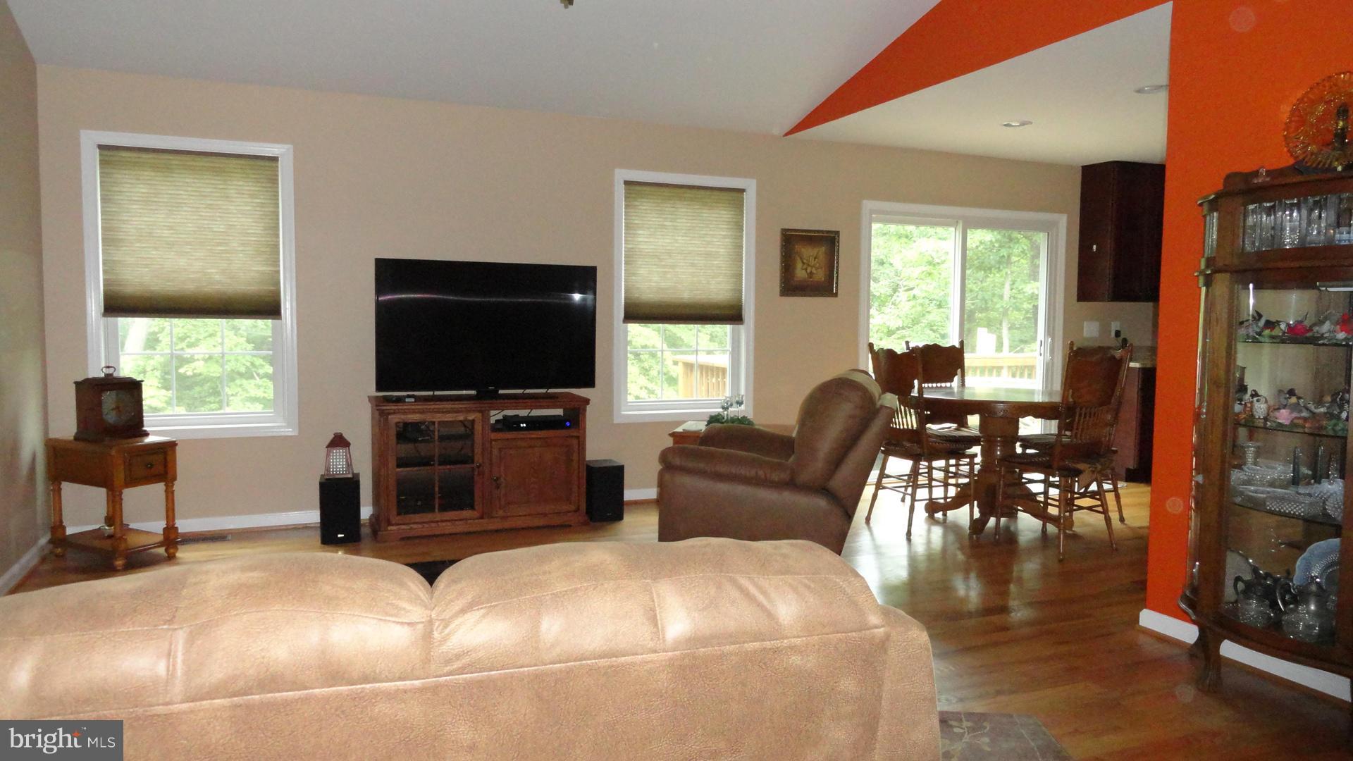 SHEN FARMS RIVERVIEW - Residential