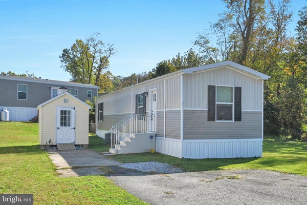 7 2ND ST, YORK, PA 17406 - Image 0bd02c99bdc524d1ae554e19bbde9b62/4245931985