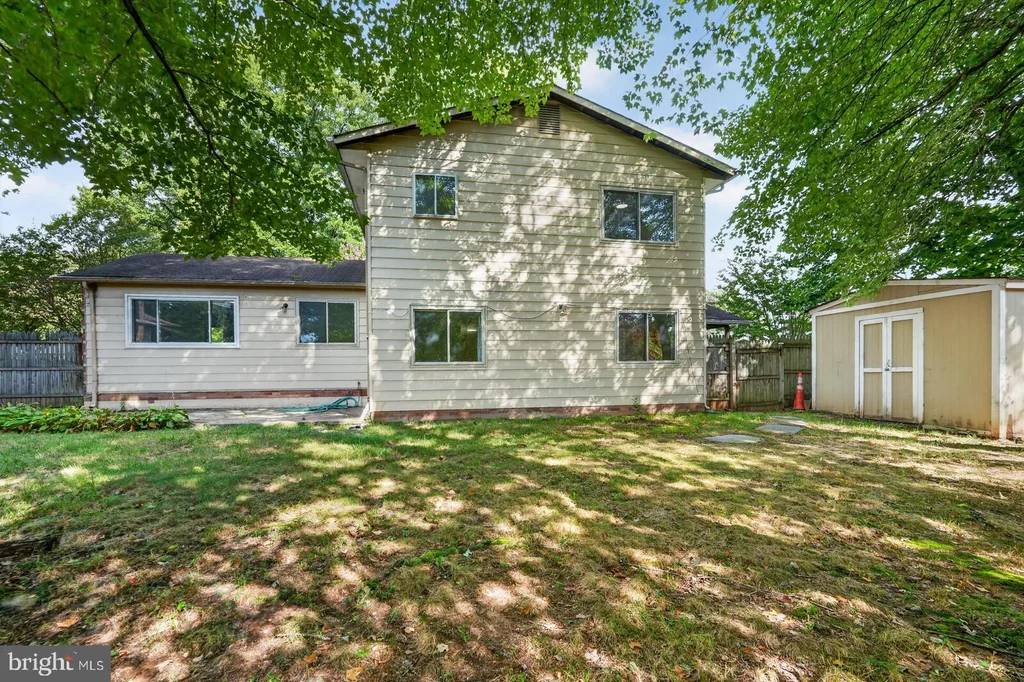 405 Winterthur Court, Silver Spring, MD 20904 photo 4