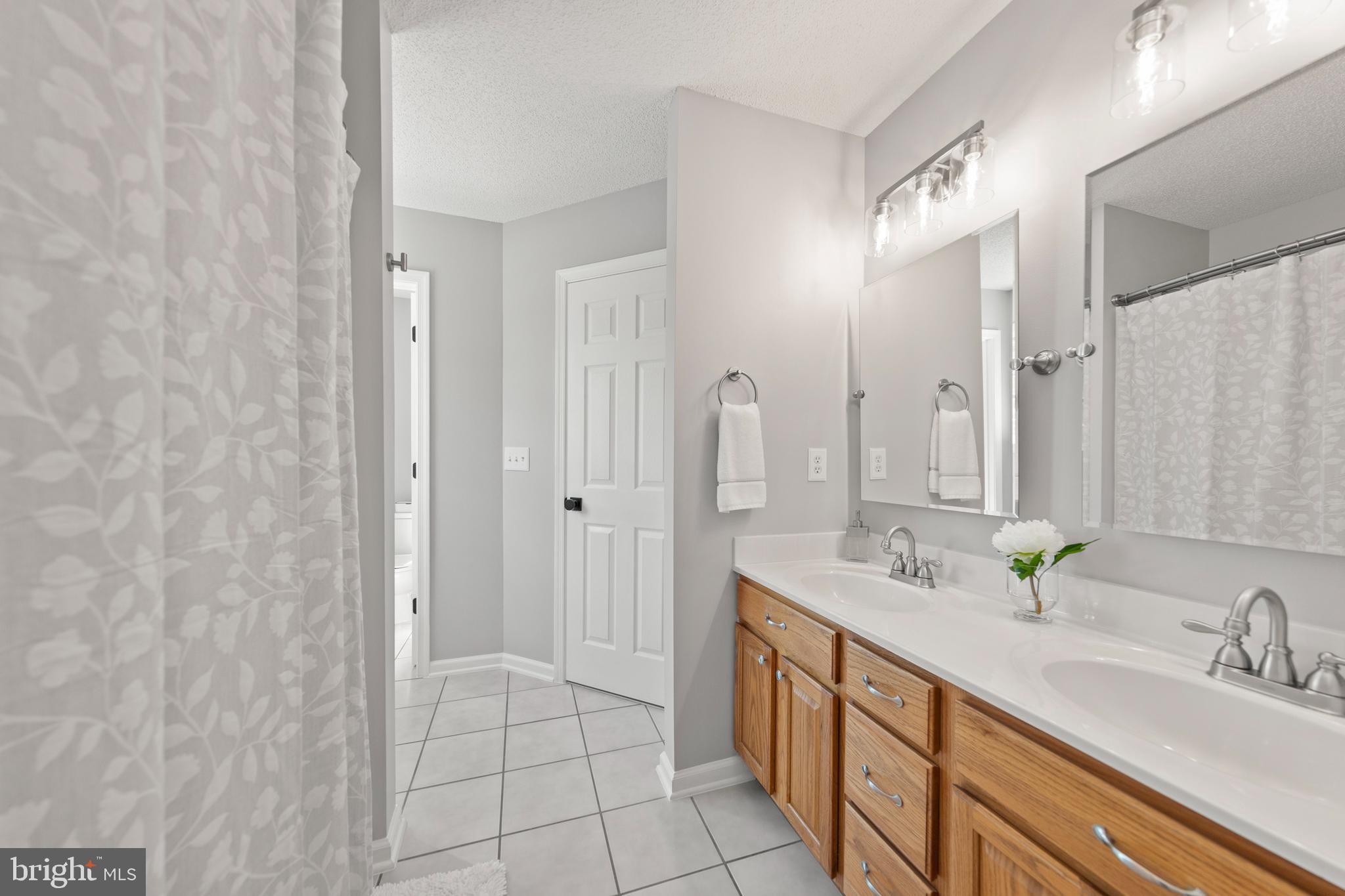 RAVENWING - Residential