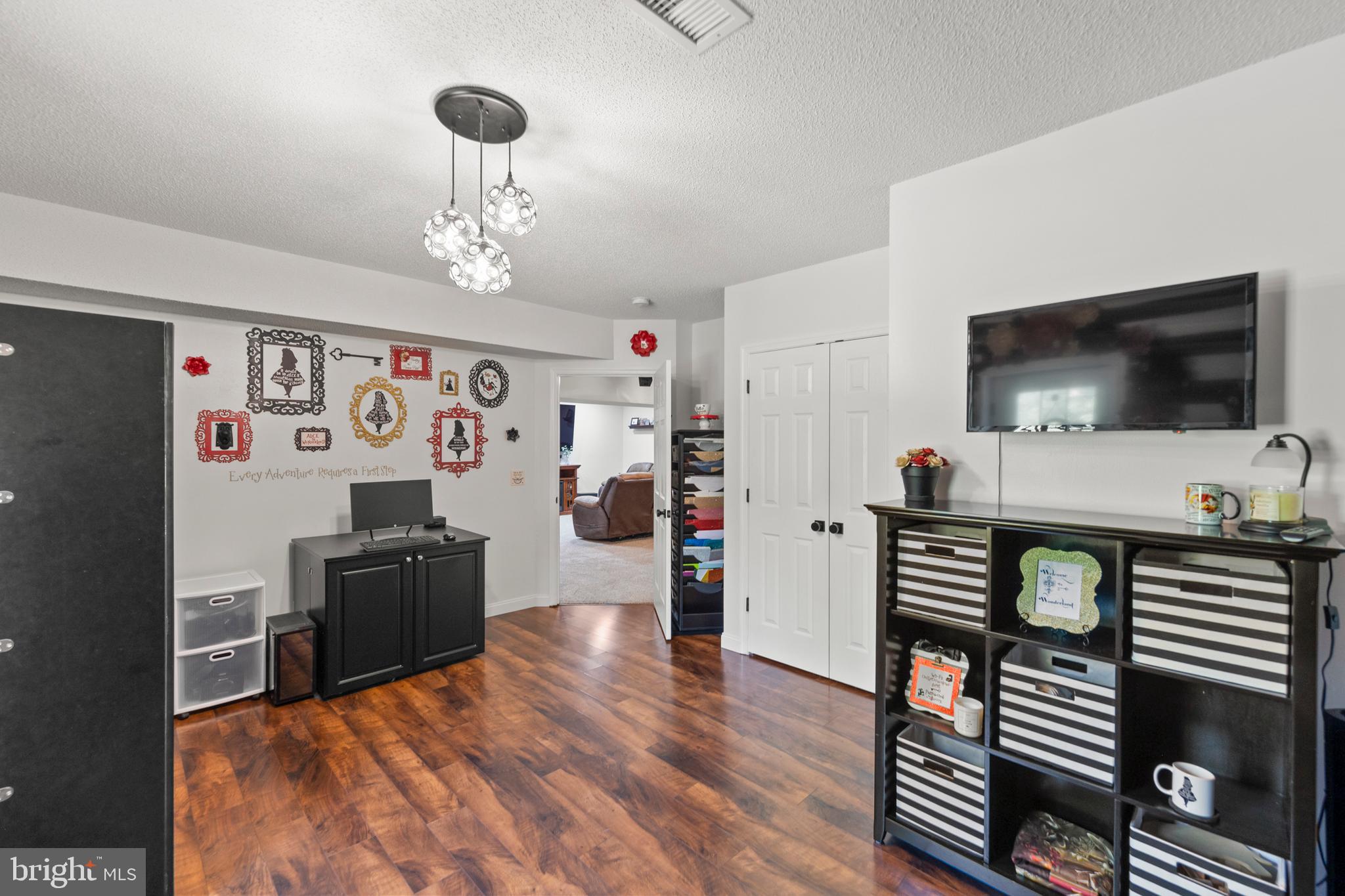 RAVENWING - Residential