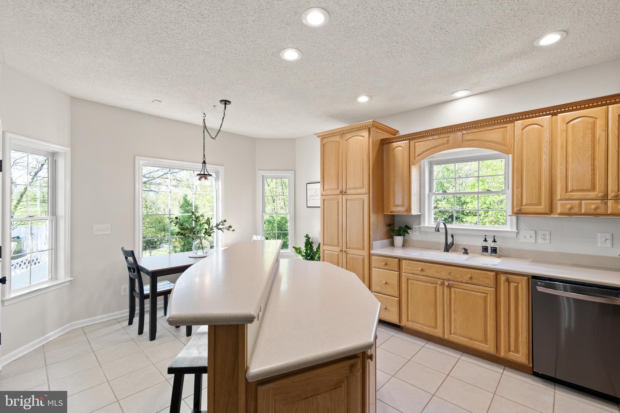 RAVENWING - Residential