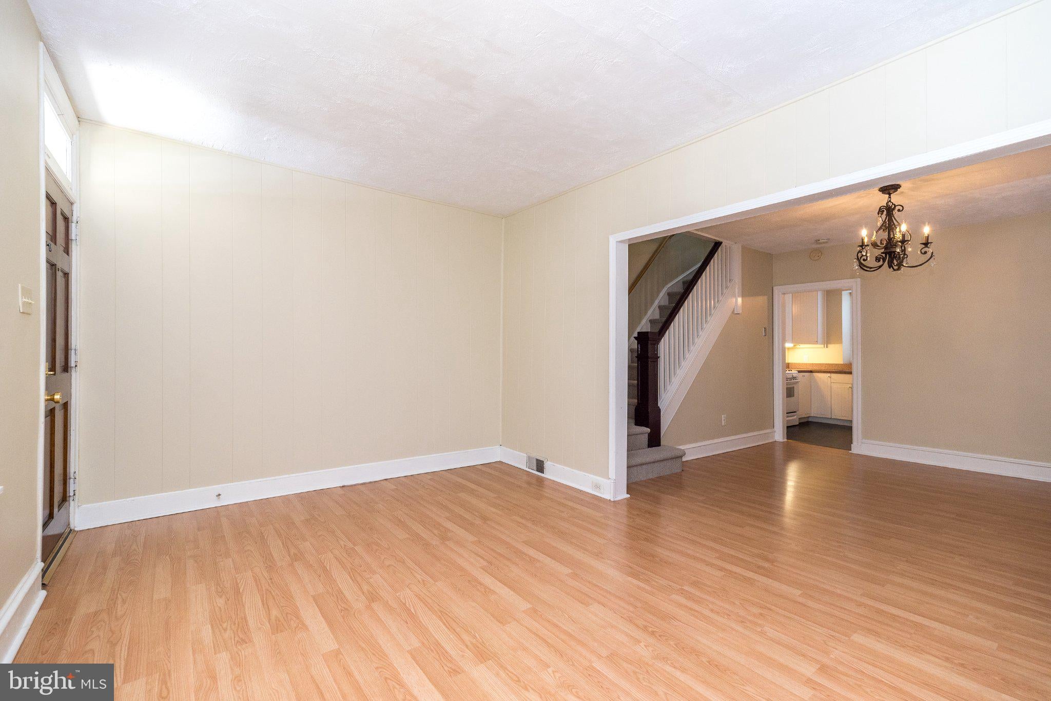 460 RENFREW AVENUE