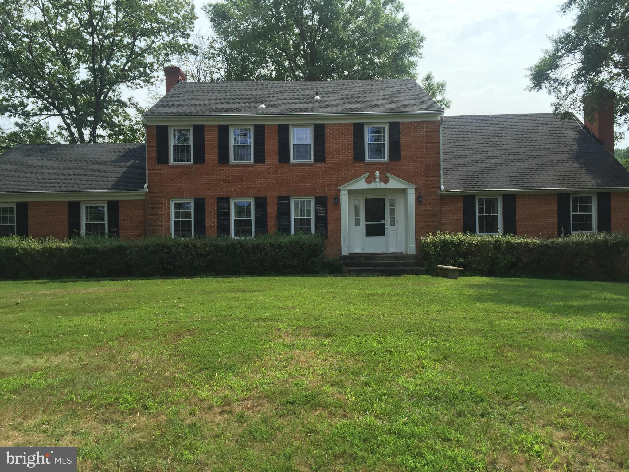 WALNUT ACRES - Residential