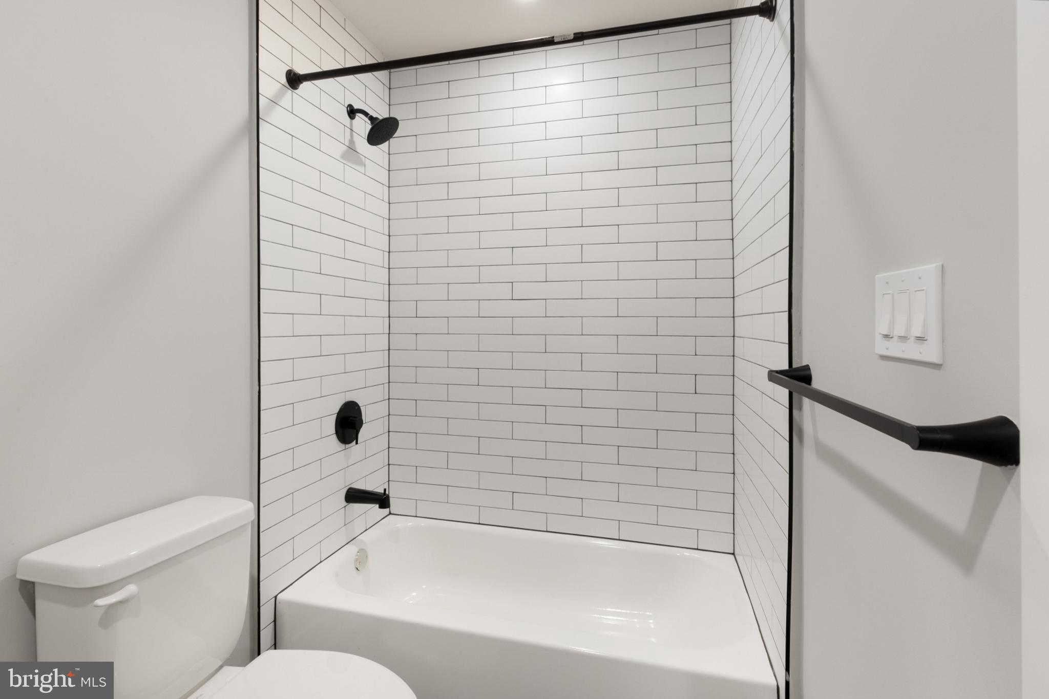 EAST KENSINGTON - Residential Lease