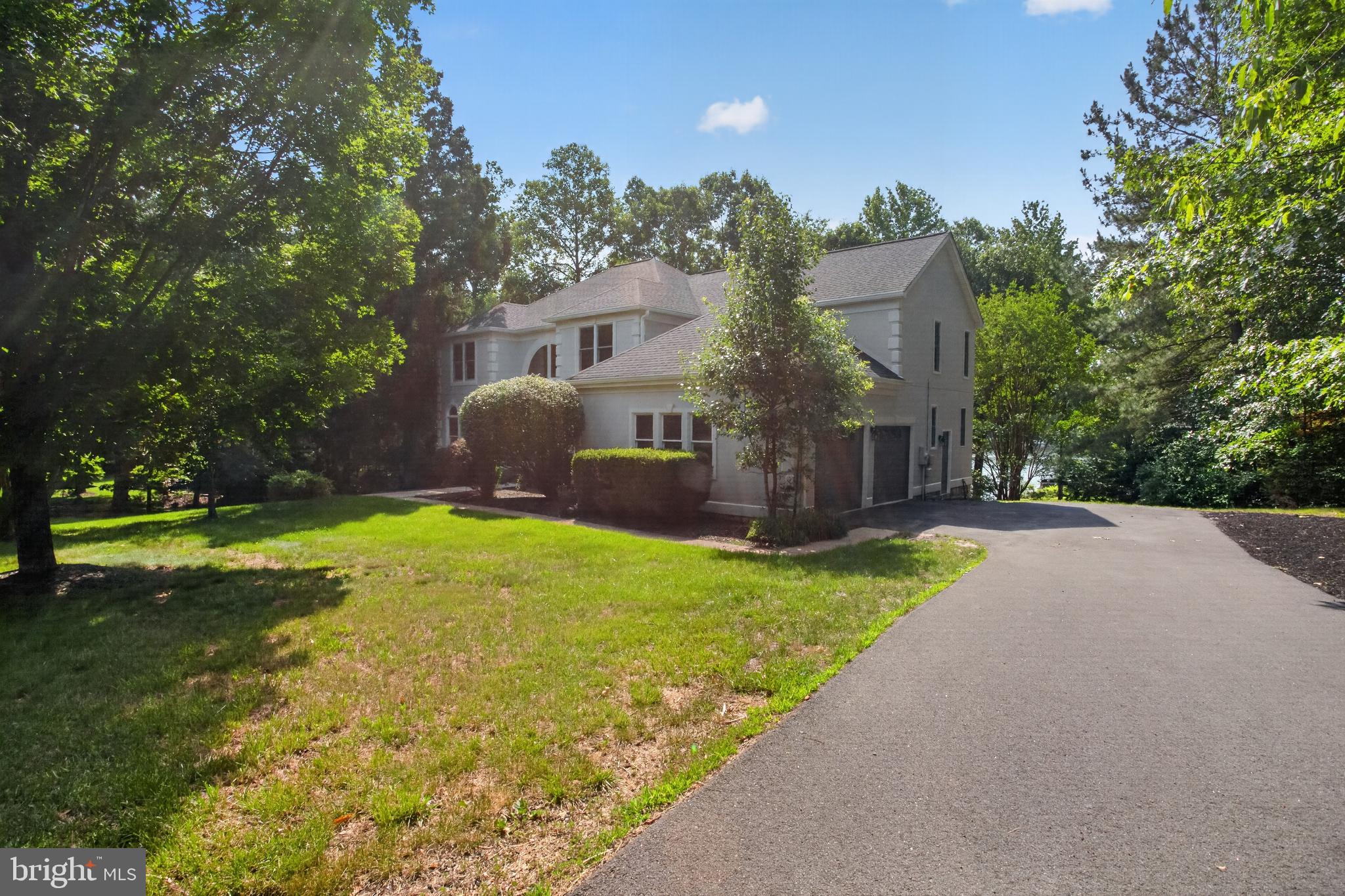 10712 PERRIN CIRCLE