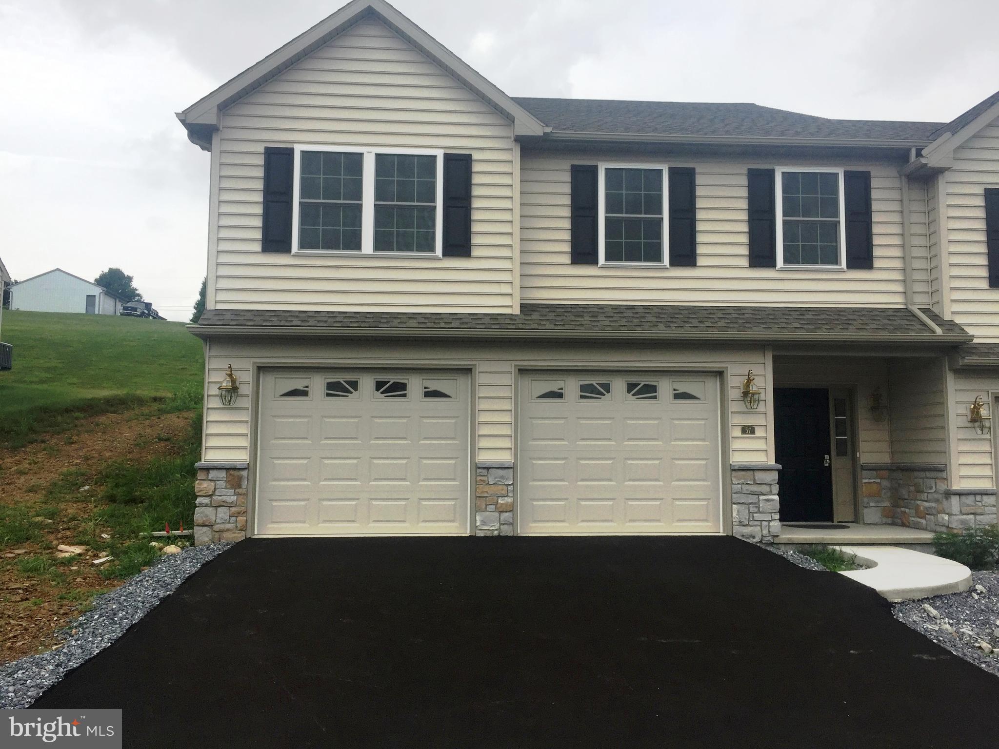 WOODS EDGE OF ELIZABETHTOWN - Residential
