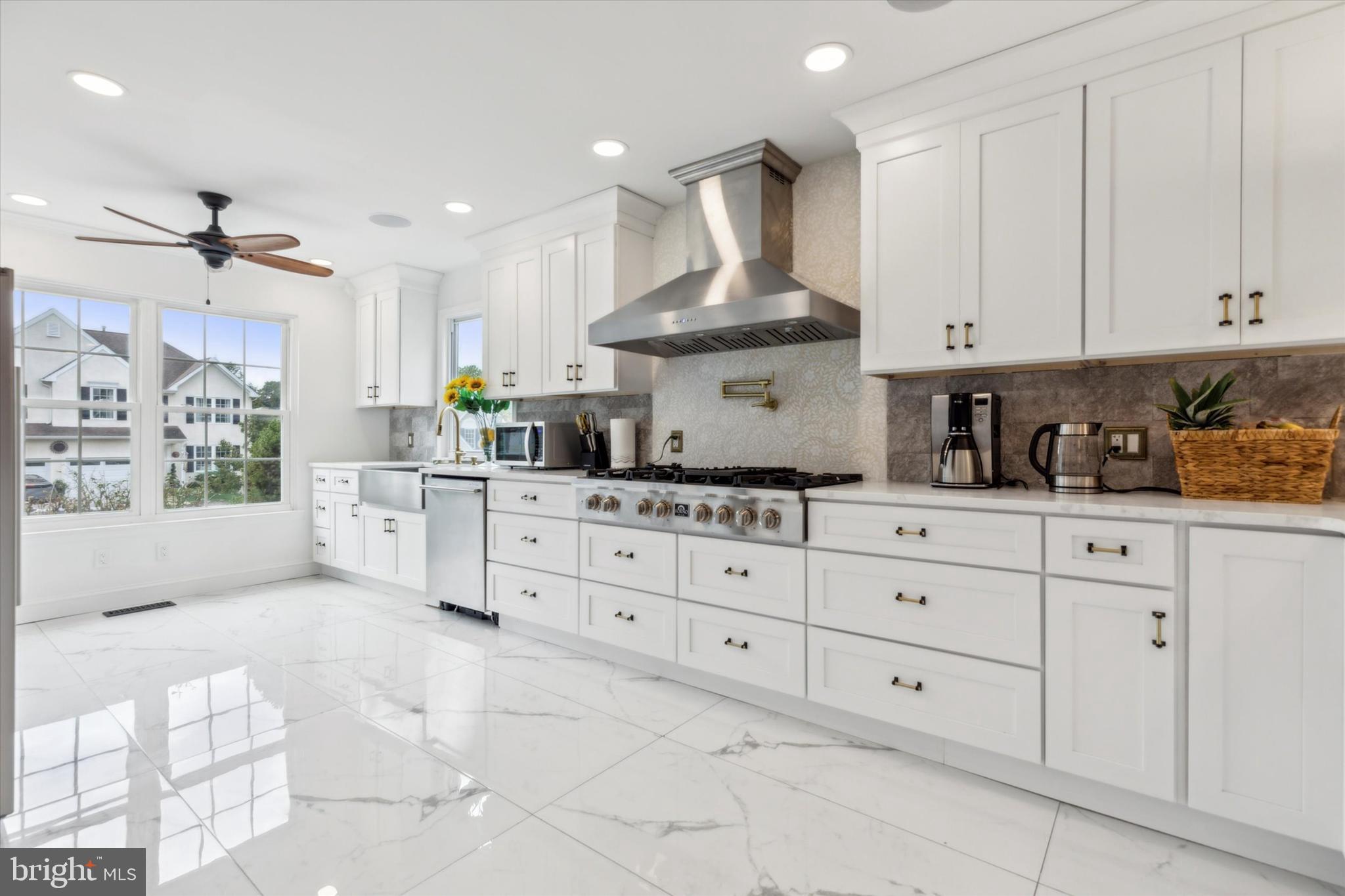 SPRING LANE MEADOWS - Residential