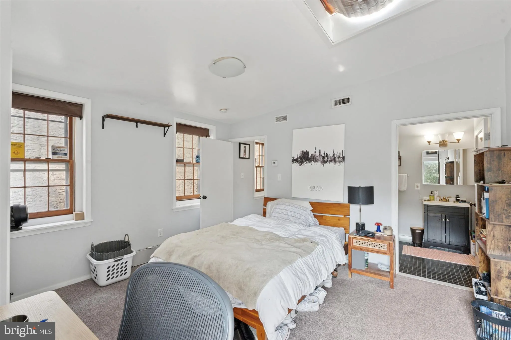 Philadelphia, Pennsylvania 19123, United States, 2 Bedrooms Bedrooms, ,2 BathroomsBathrooms,Residential,Active,149976