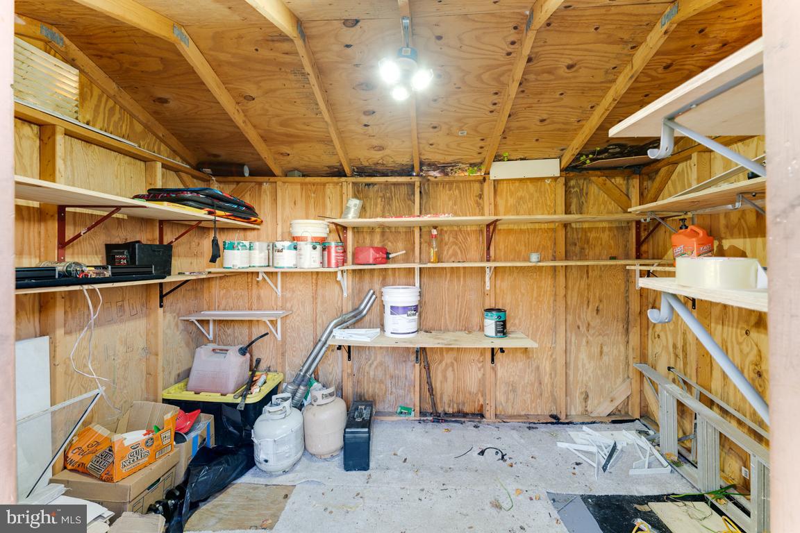 WEISMANS - Residential