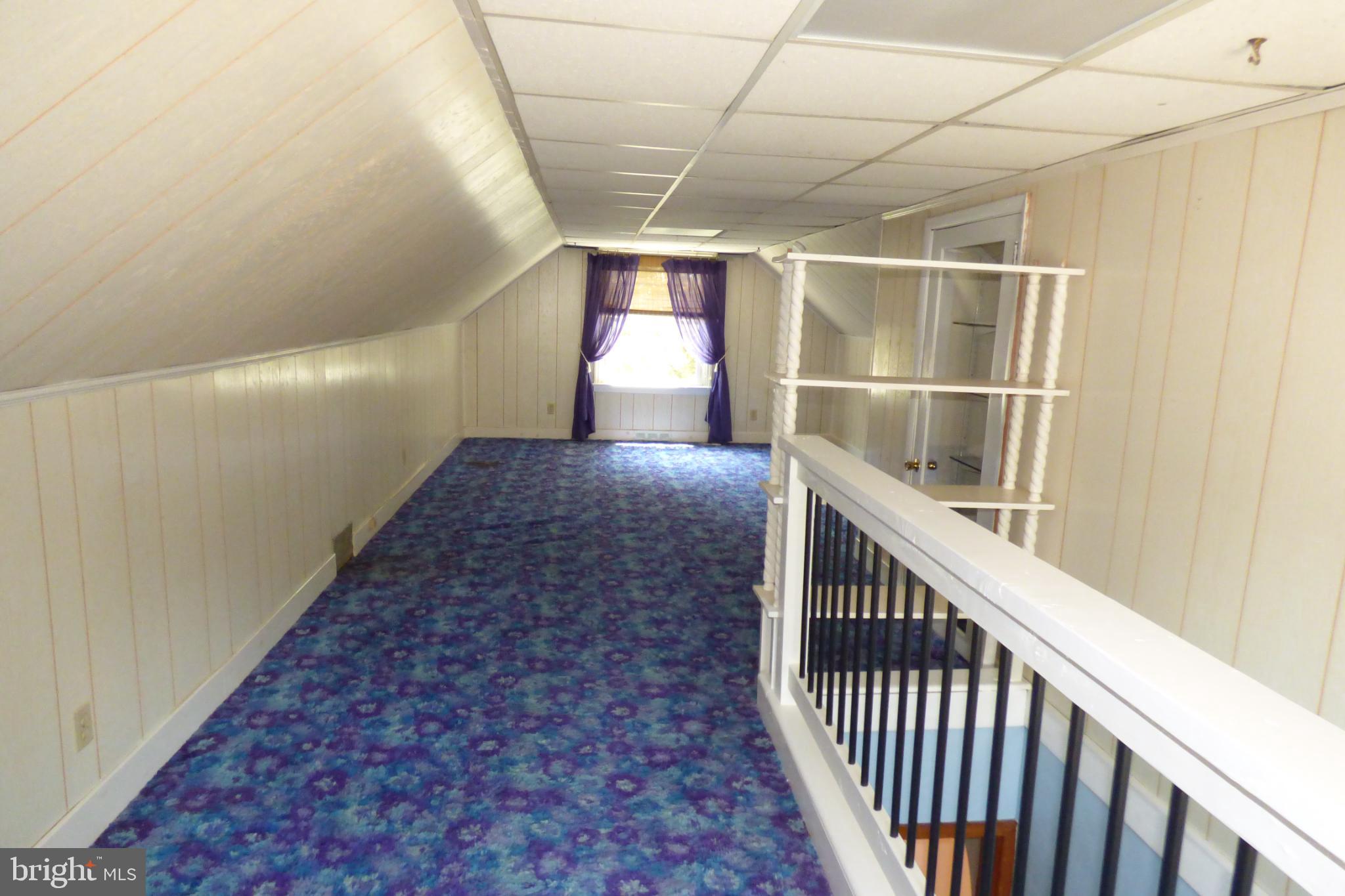 MOUL AVENUE - Residential Lease