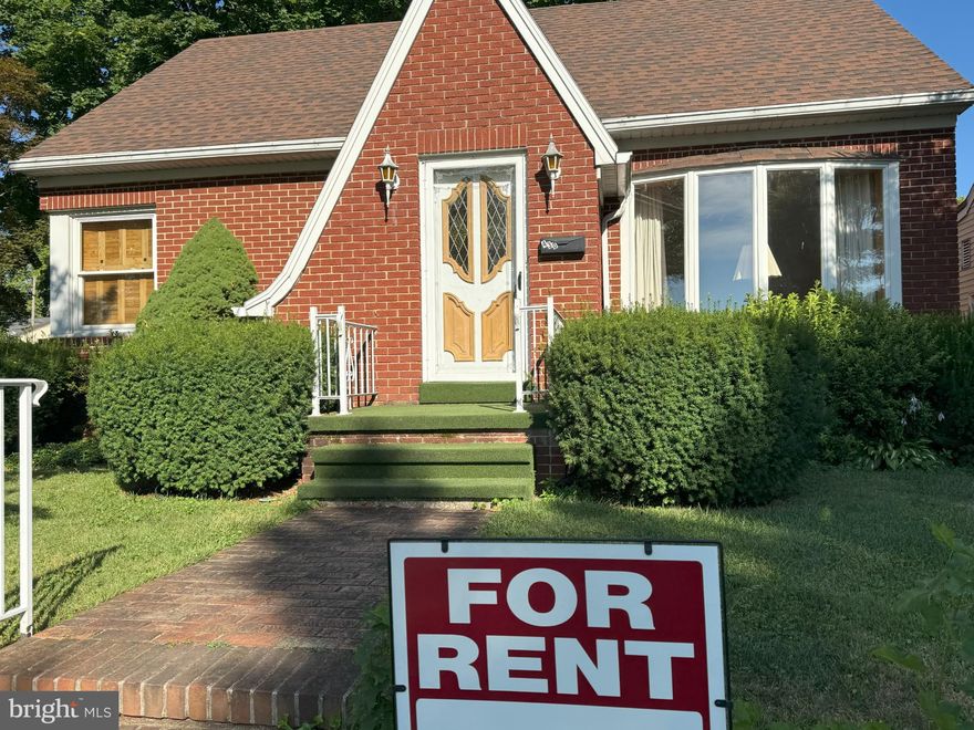 Live in comfort in this charming home located in one of Hanover's most picturesque neighborhoods. This property is situated a block from public transportation (bus lines) and within walking distance to downtown. The home features a large yard, a newly remodeled kitchen with stainless steel appliances, central air conditioning, a huge three-season room, 3 bedrooms, and 1 bathroom. The semi-finished basement adds additional living space and plenty of storage.