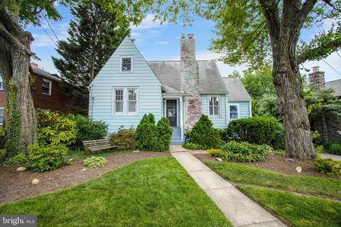 2408 3RD STREET N ARLINGTON VA 22201