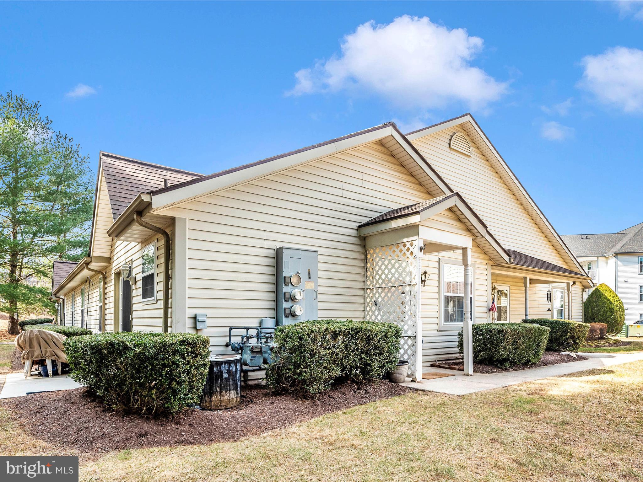 WINIFRED MANOR - Residential