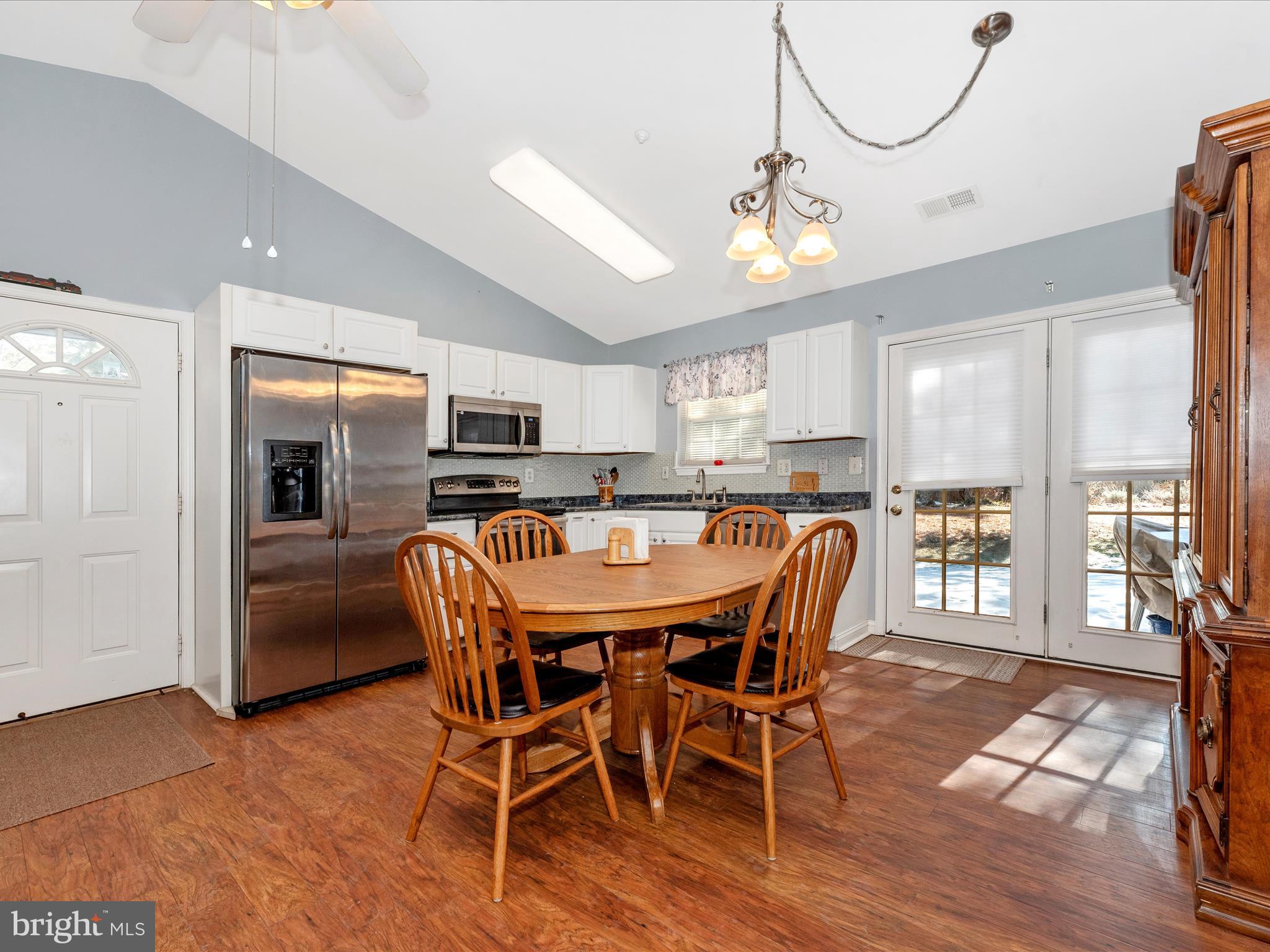 WINIFRED MANOR - Residential