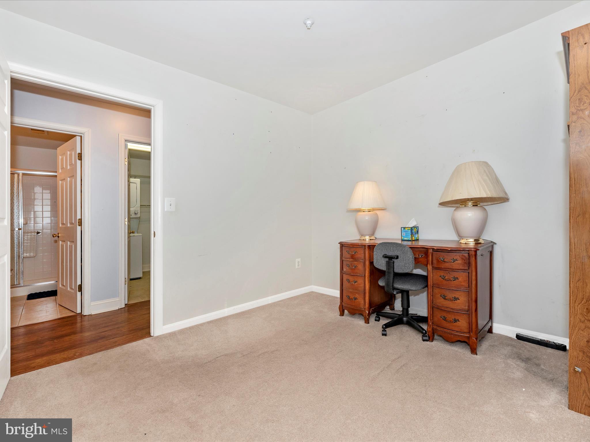 WINIFRED MANOR - Residential