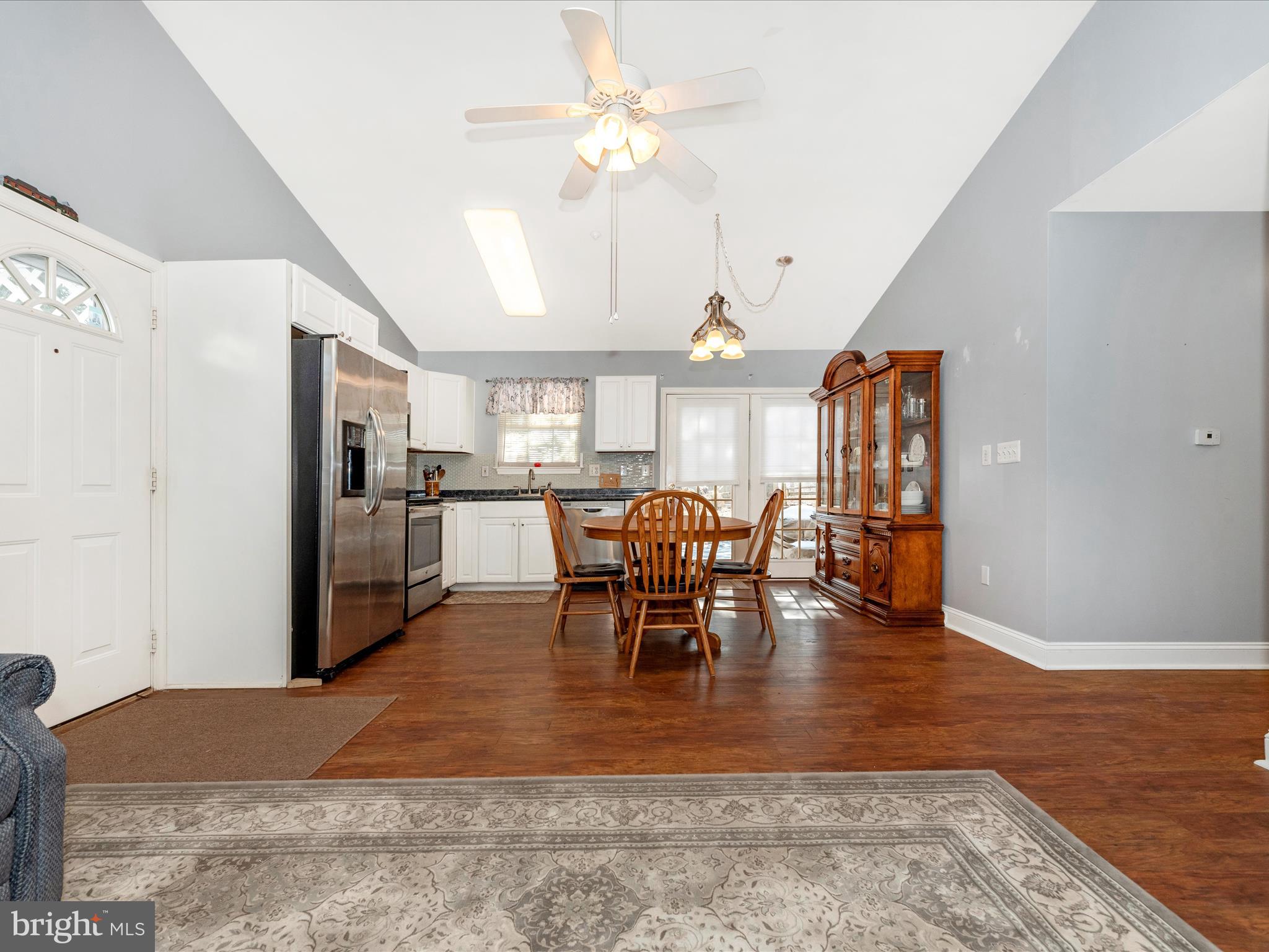 WINIFRED MANOR - Residential