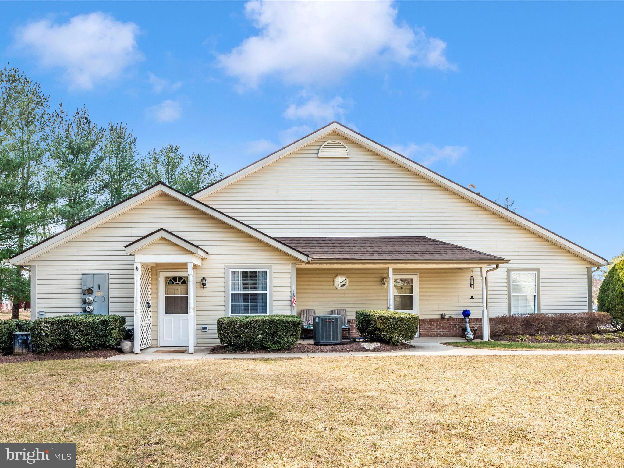 WINIFRED MANOR - Residential