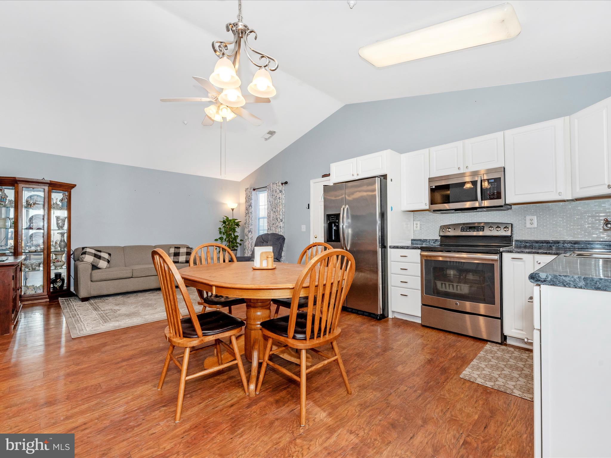 WINIFRED MANOR - Residential