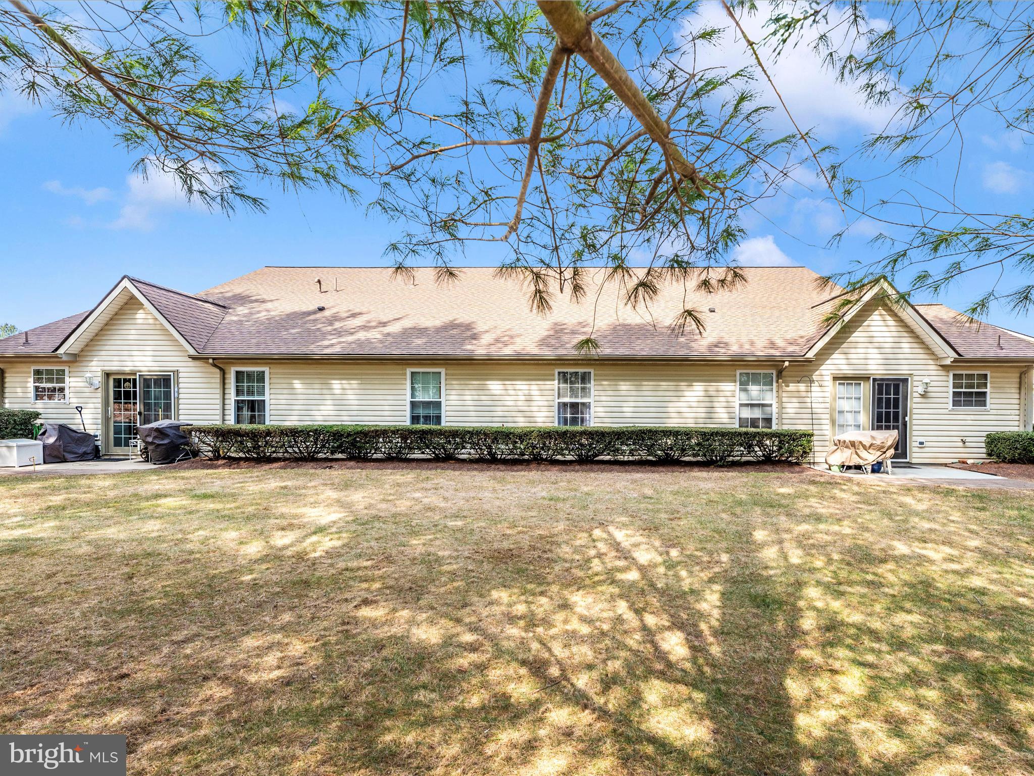 WINIFRED MANOR - Residential