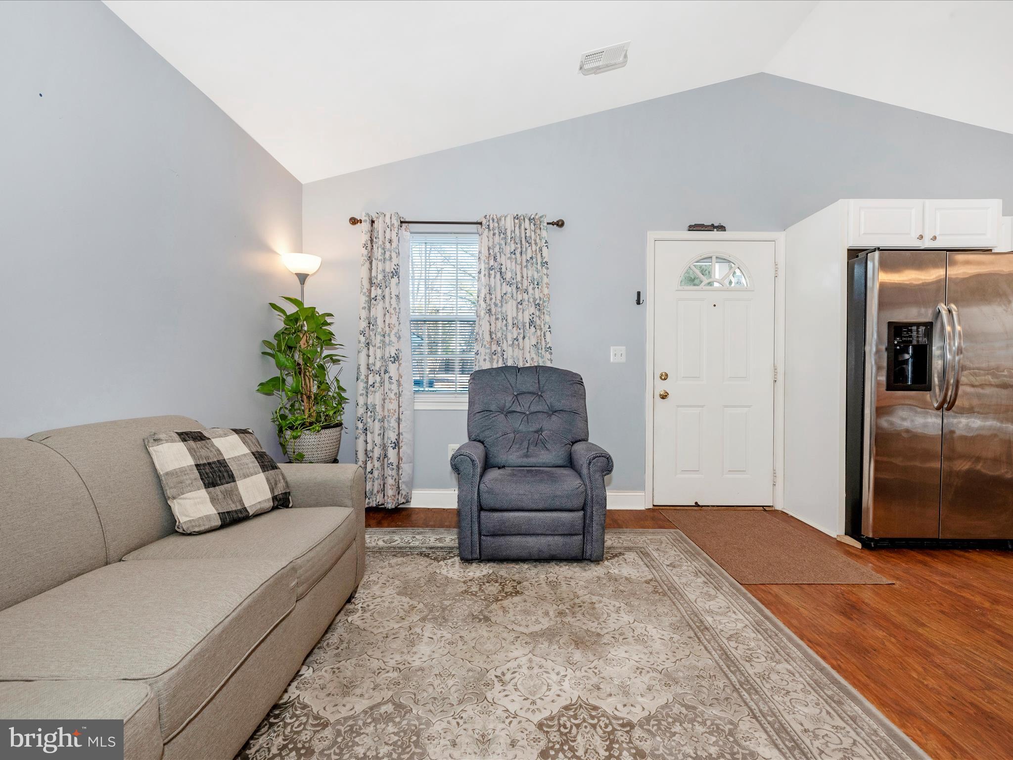 WINIFRED MANOR - Residential