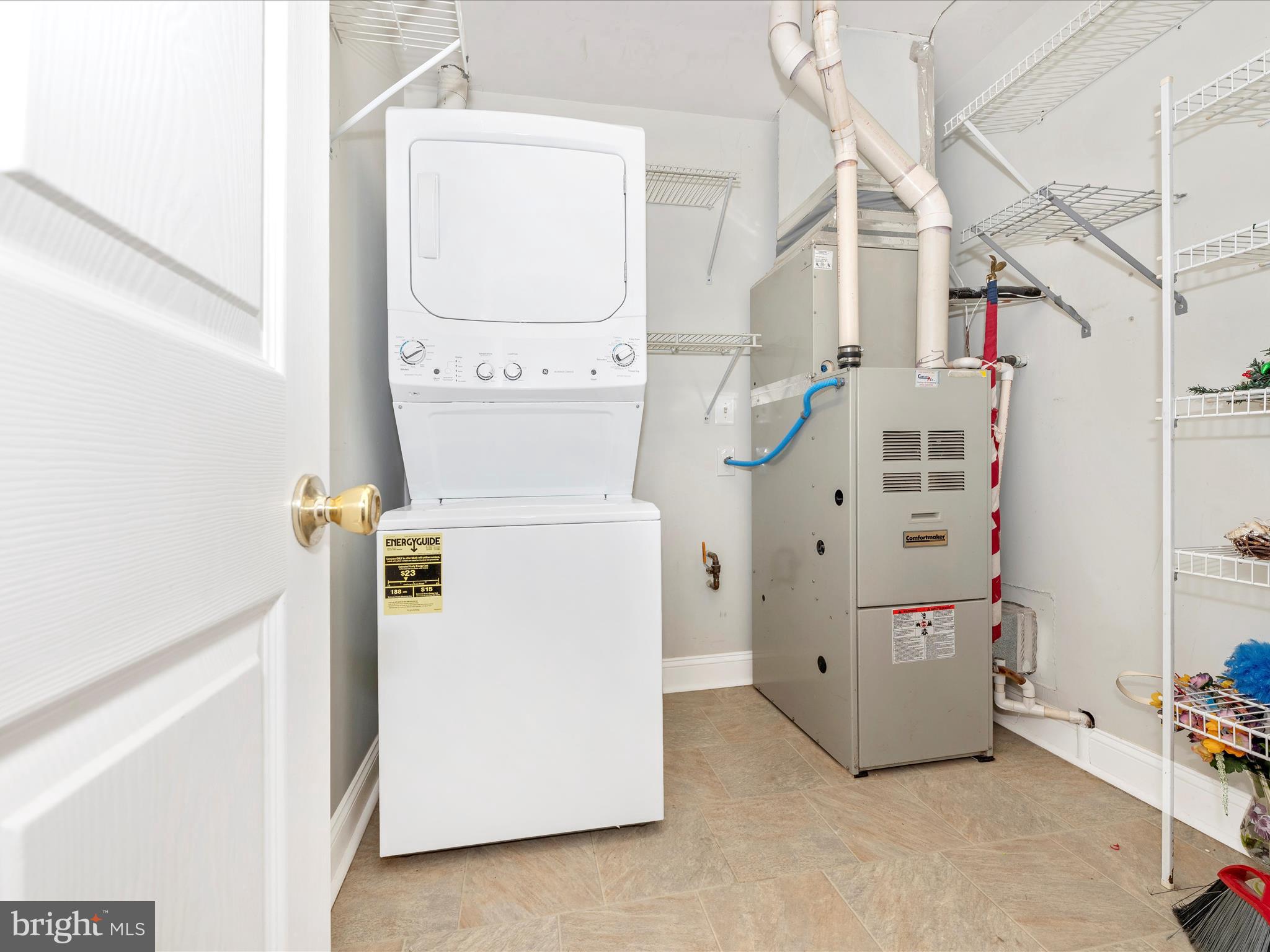 WINIFRED MANOR - Residential