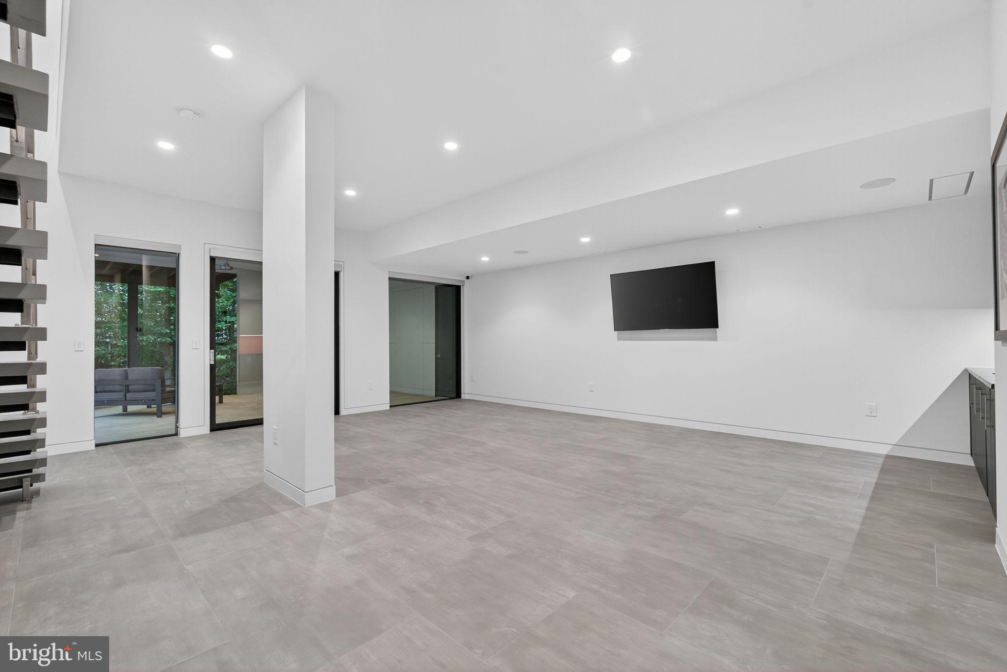 KINGSMILL - Residential