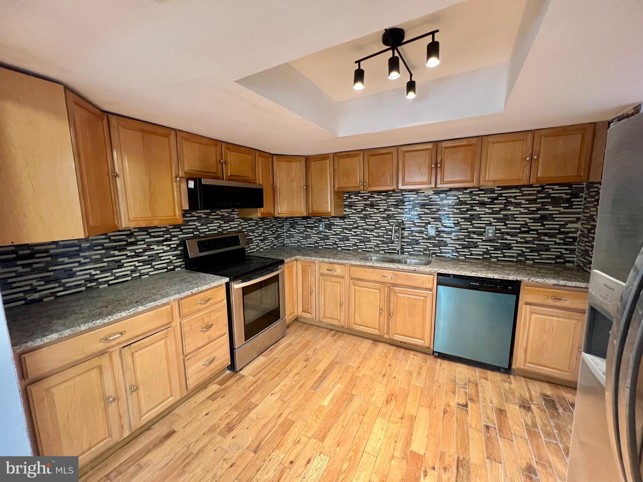 BELAIR TOWN - Residential Lease