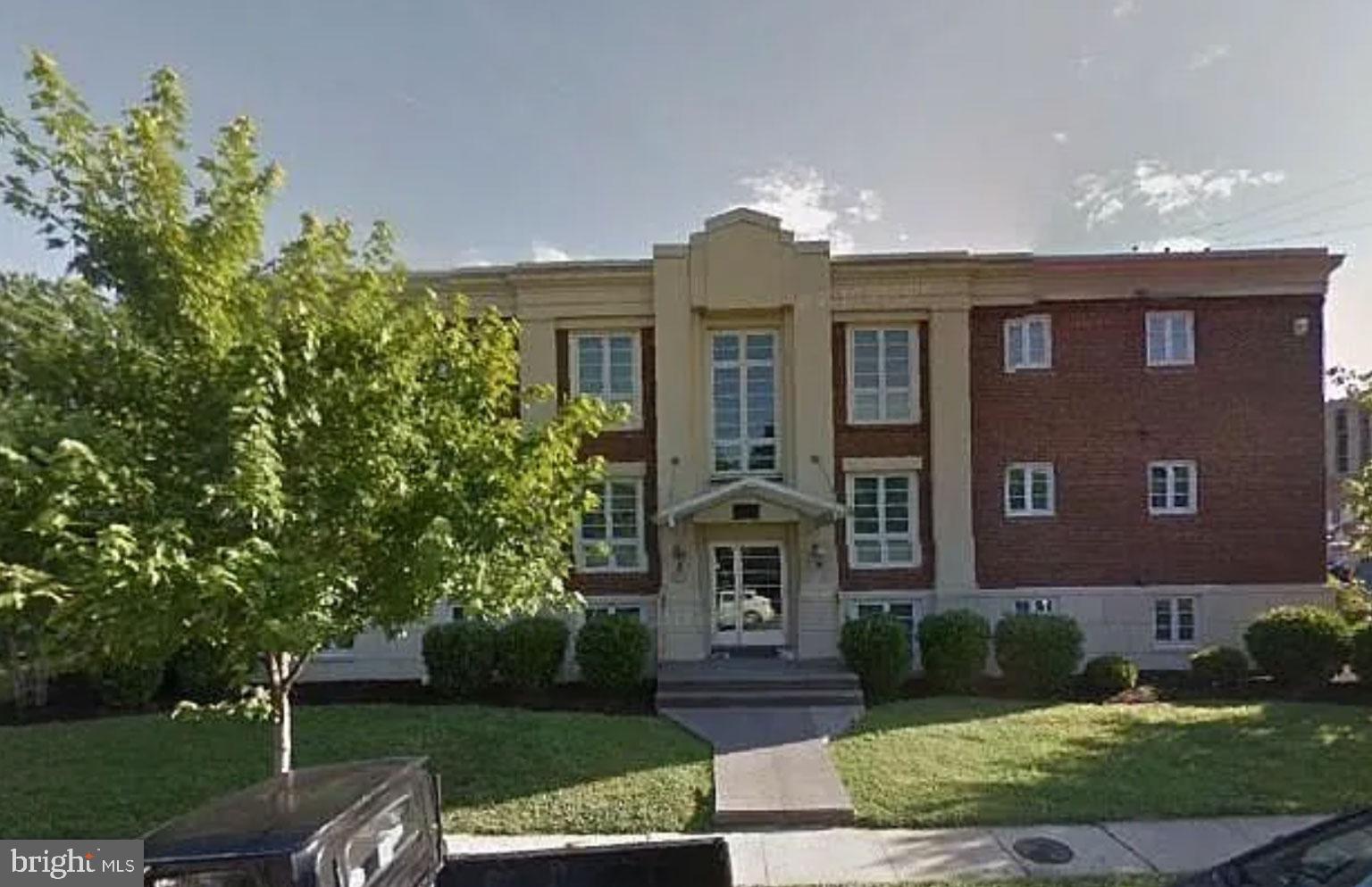 1219 ORONOCO STREET 303