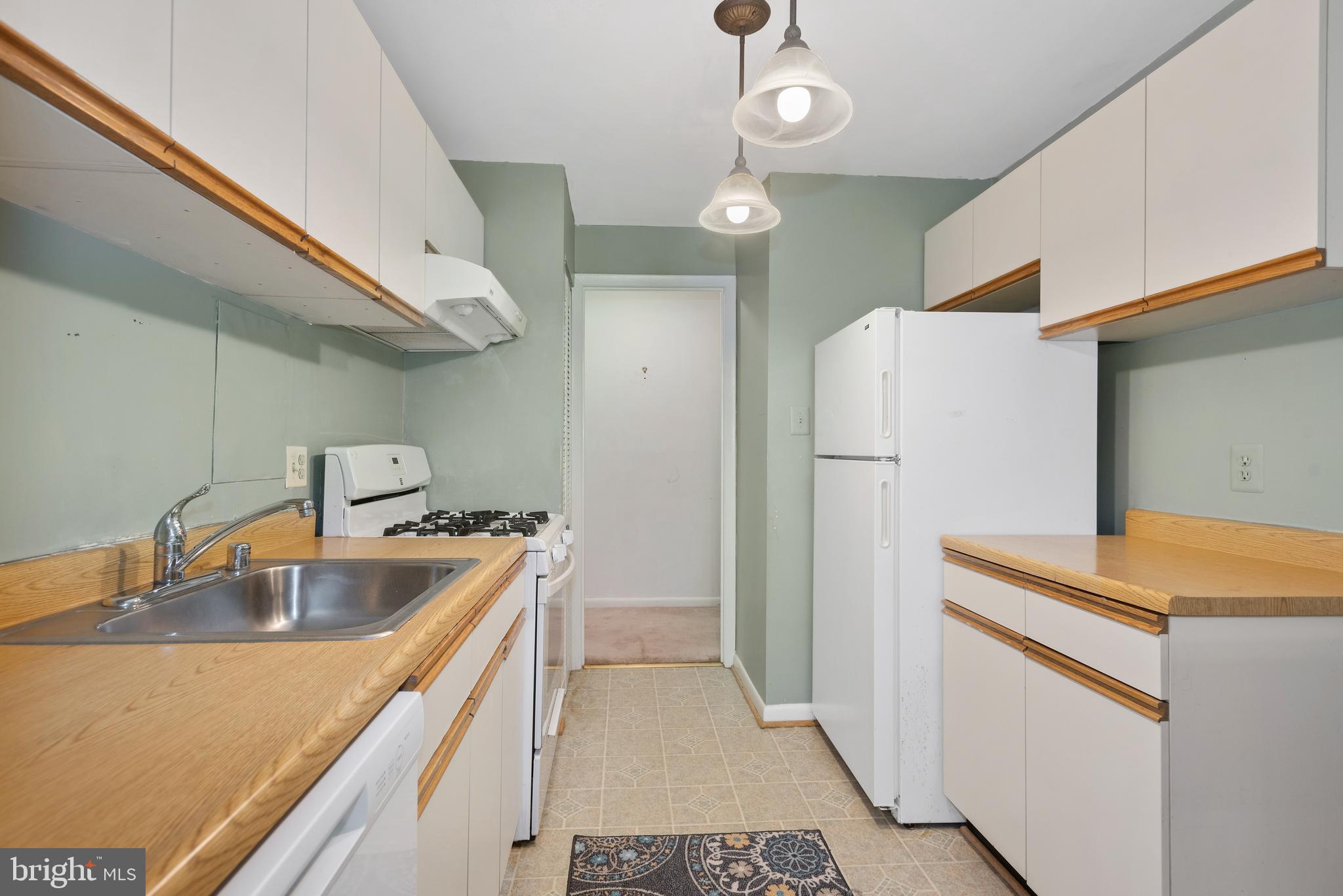 DOVER PARK - Residential