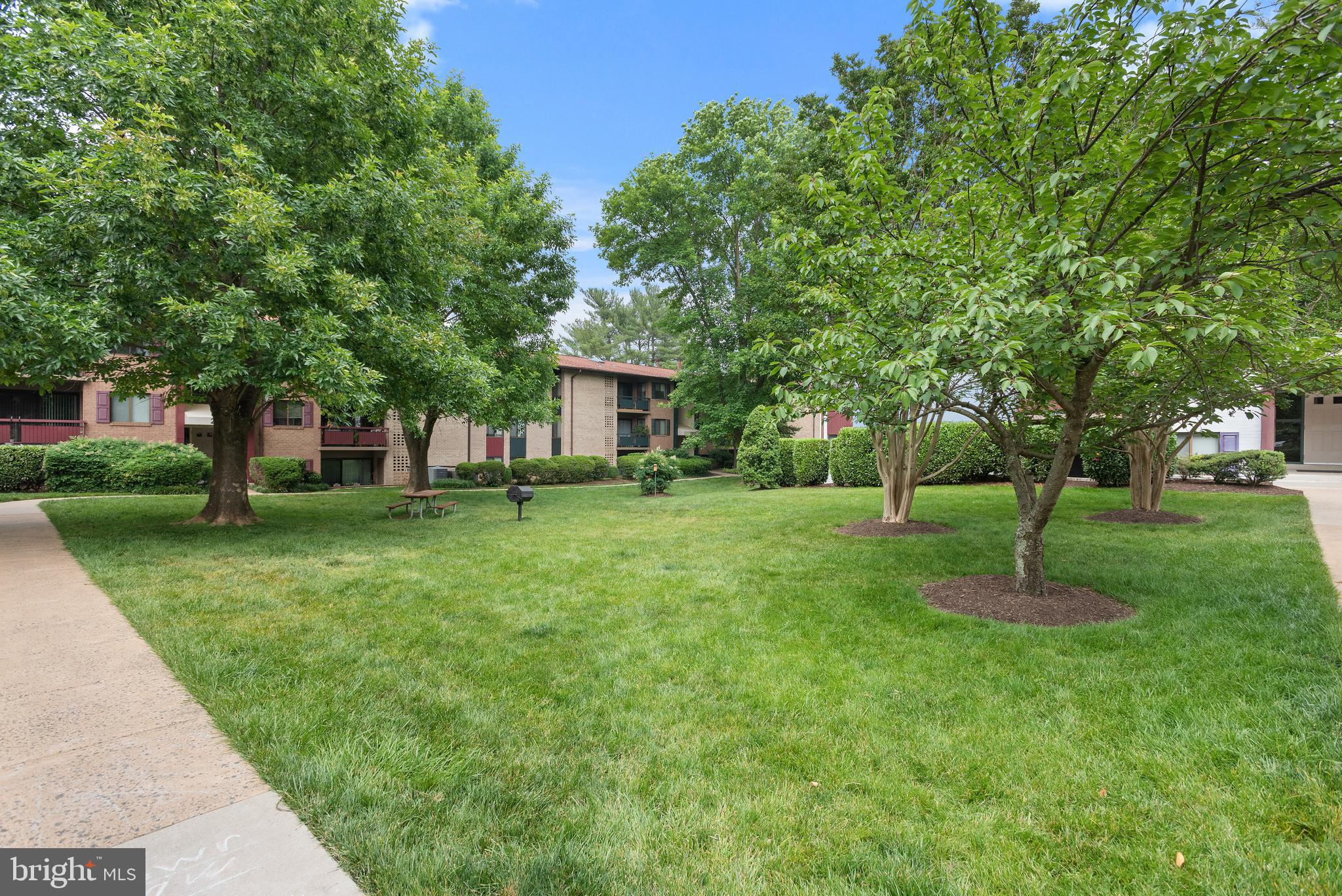 DOVER PARK - Residential