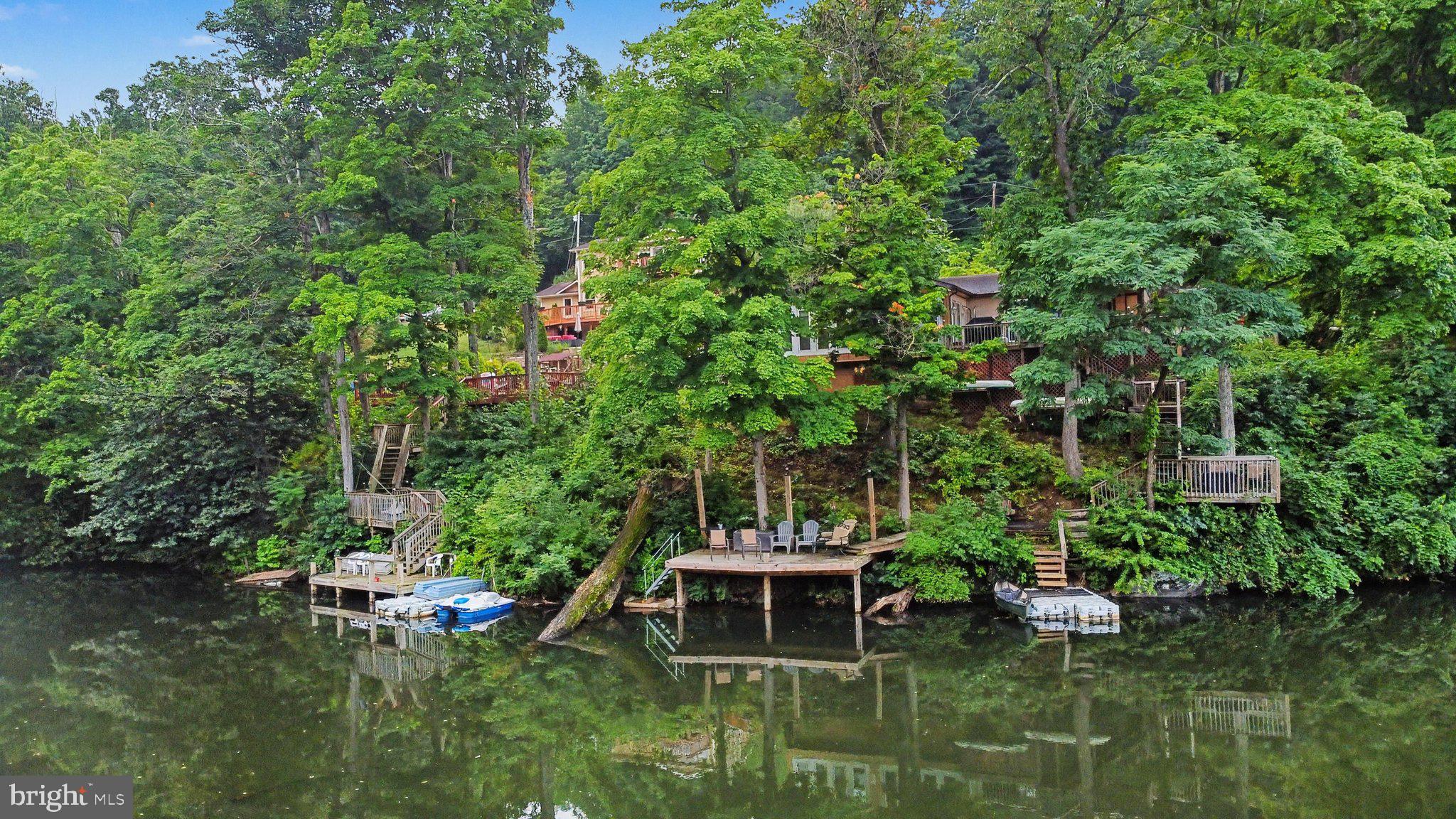 26 LAKESIDE TRAIL