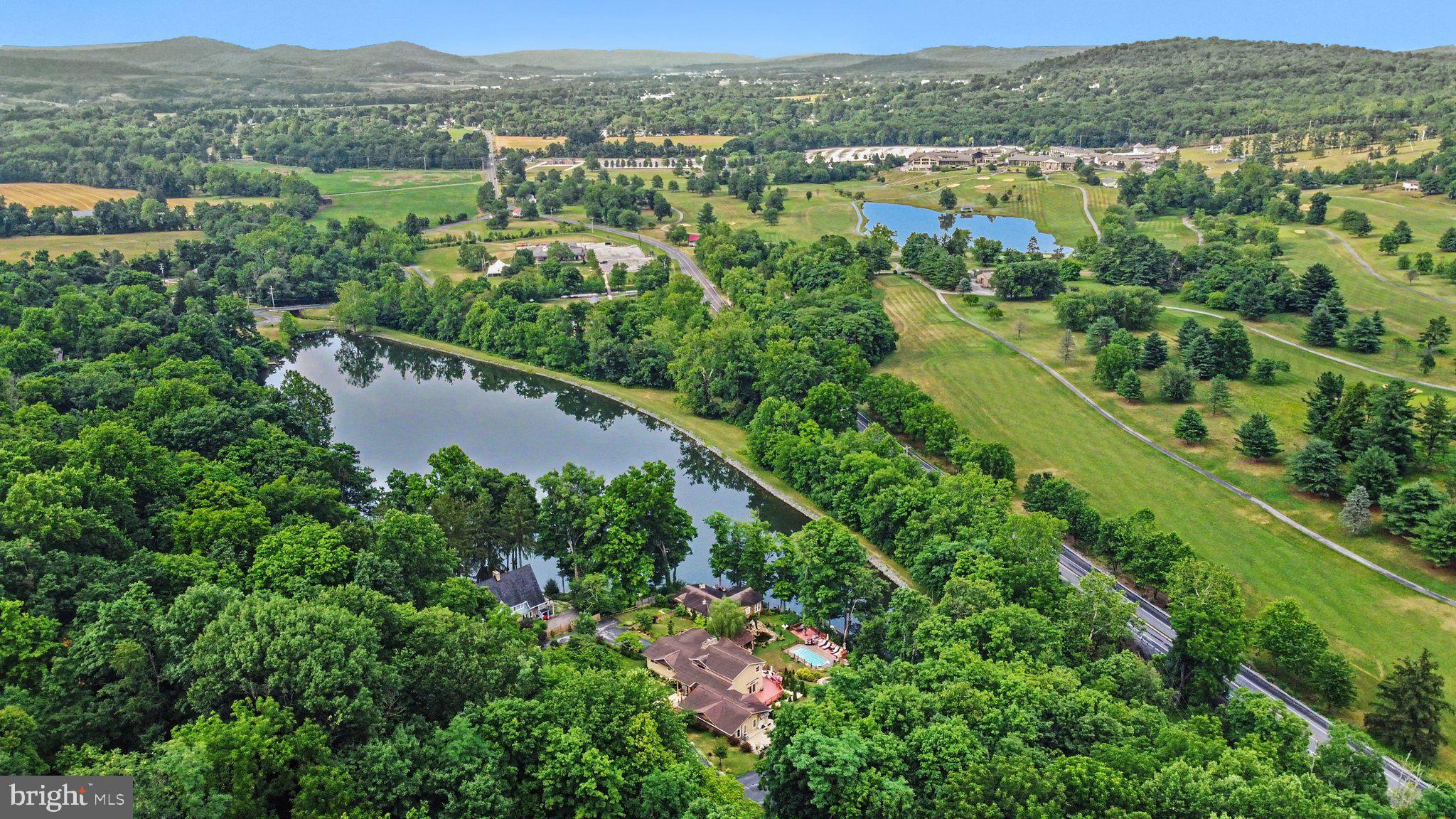 26 LAKESIDE TRAIL