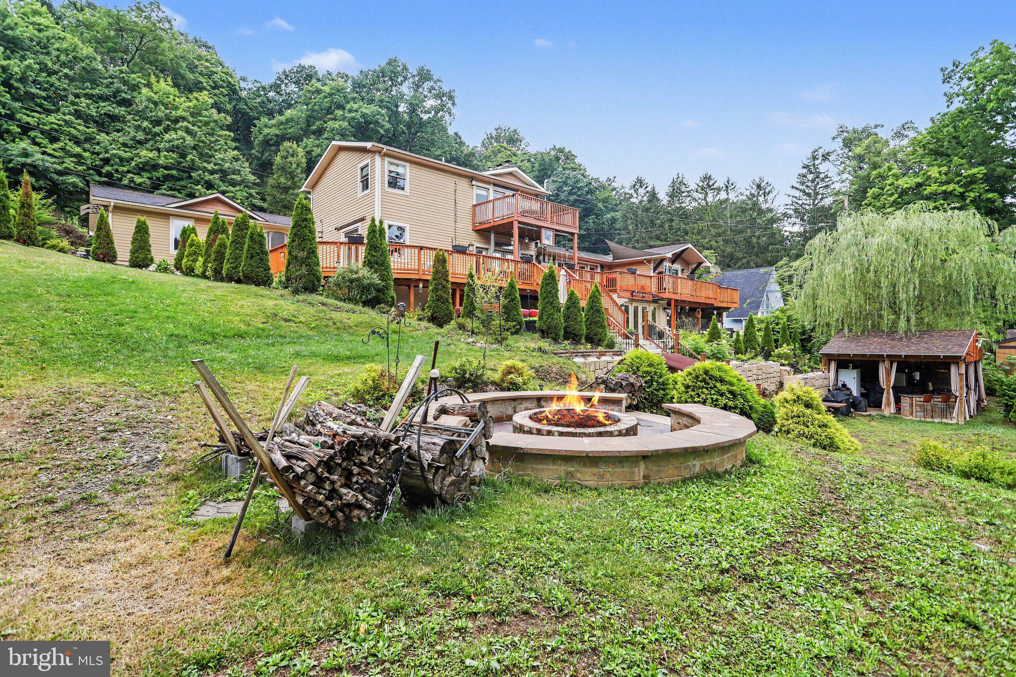 26 LAKESIDE TRAIL