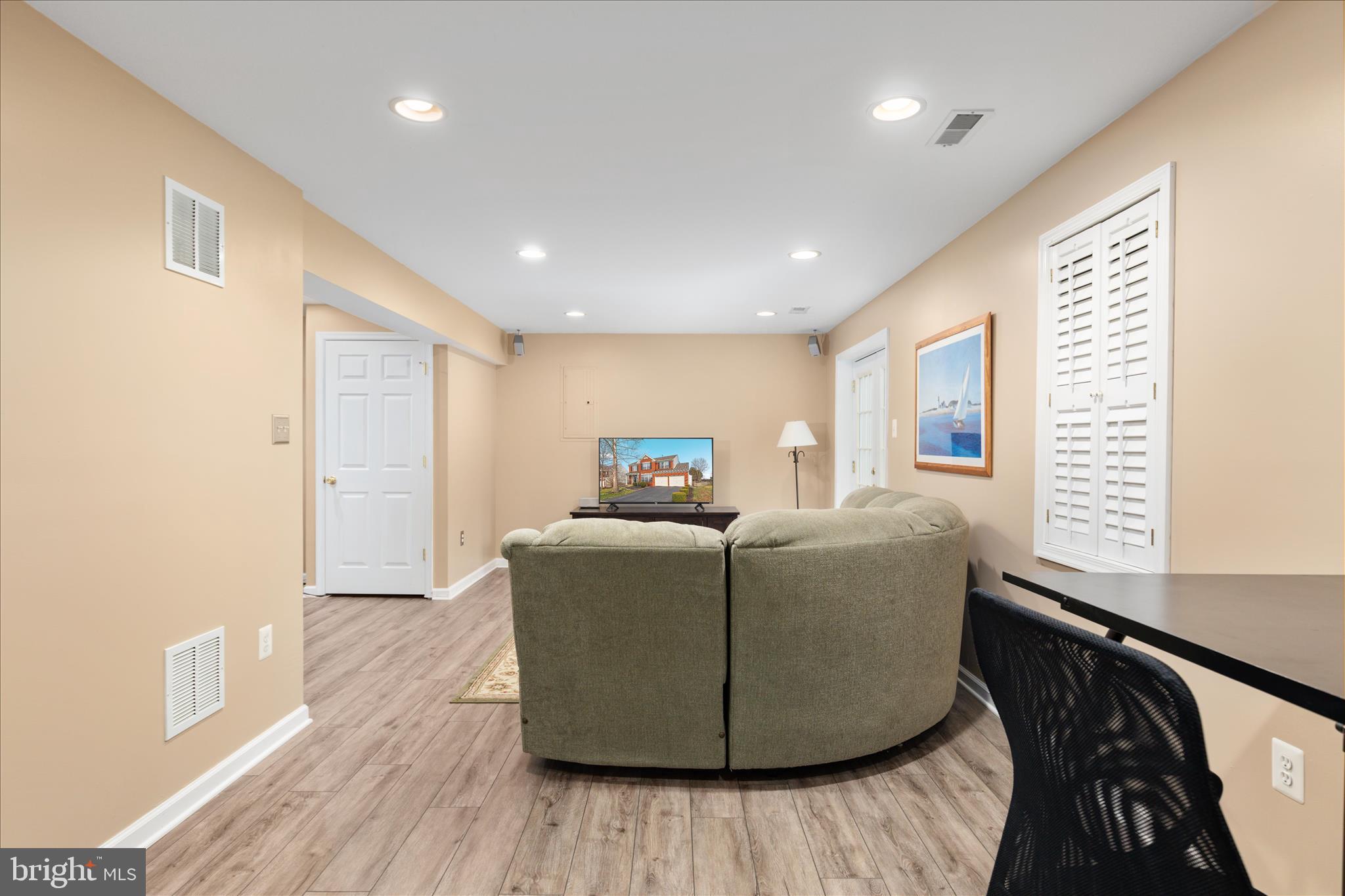 BRIDLEWOOD MANOR - Residential