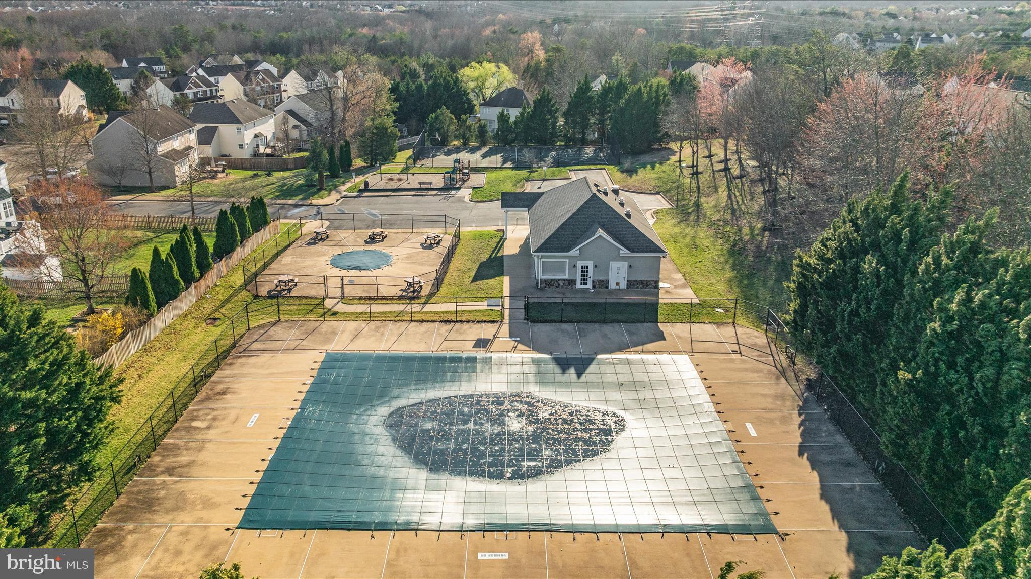 BRIDLEWOOD MANOR - Residential