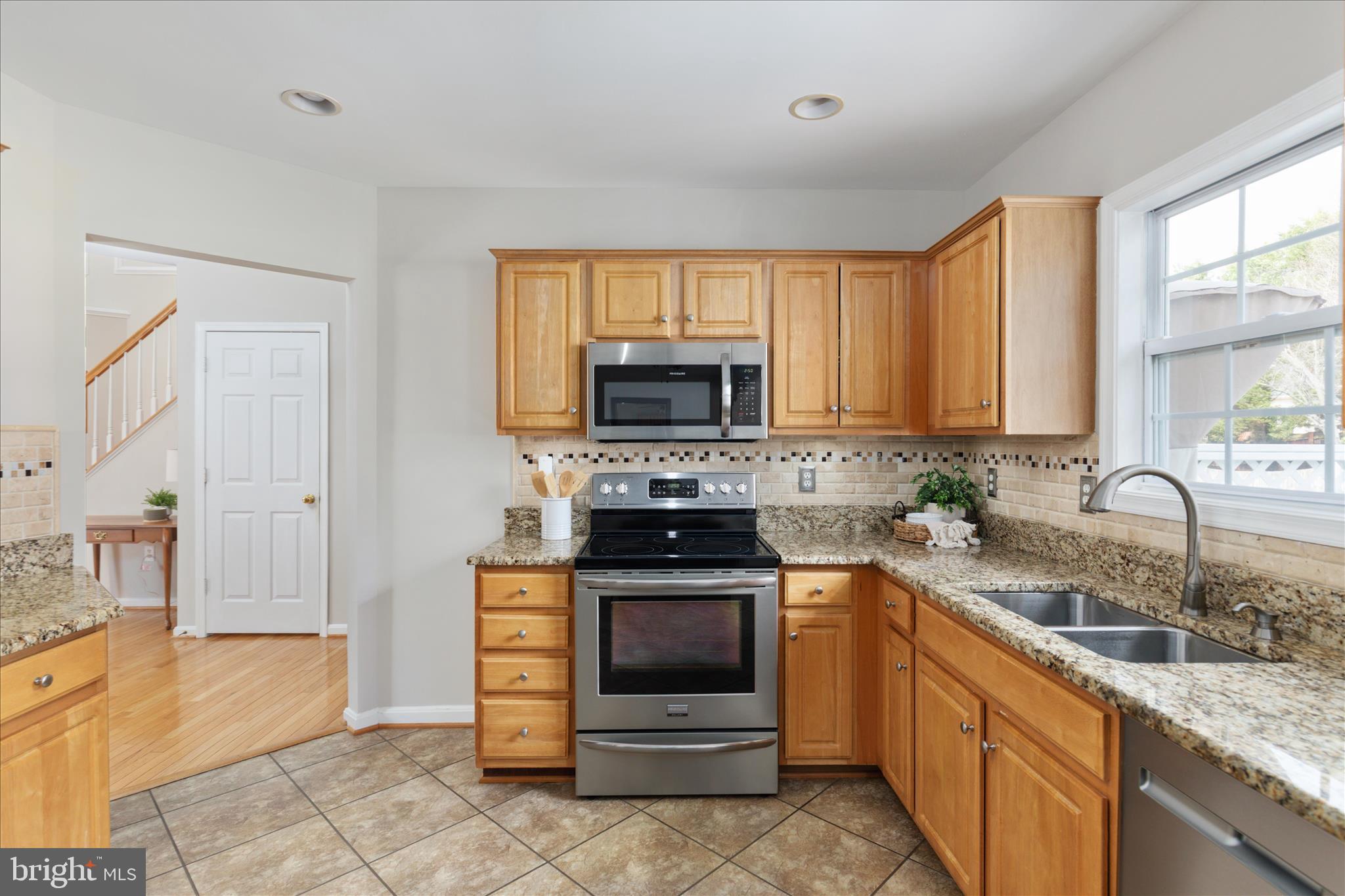 BRIDLEWOOD MANOR - Residential